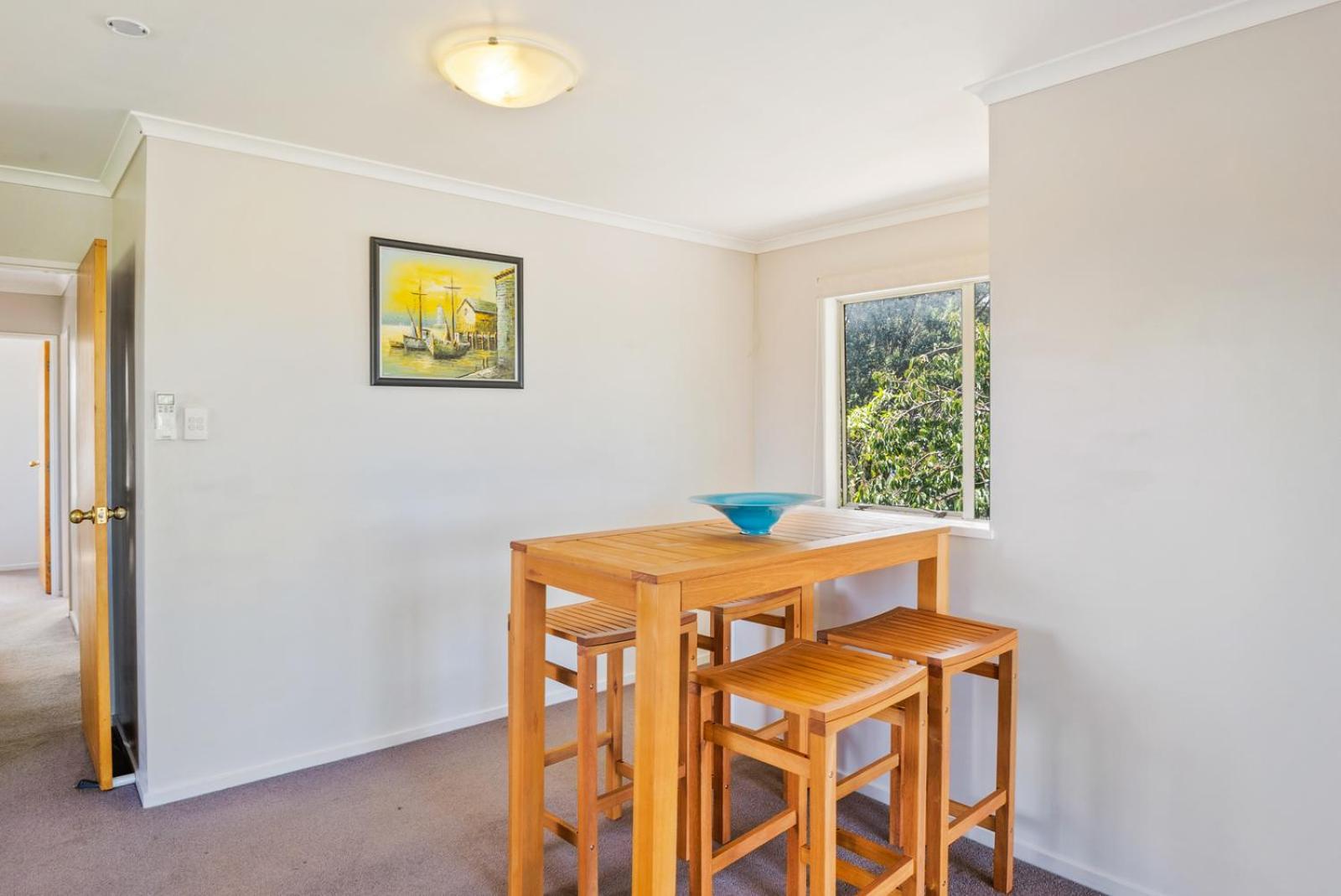 Bold Beauty - Paraparaumu Upstairs Holiday Unit view 4