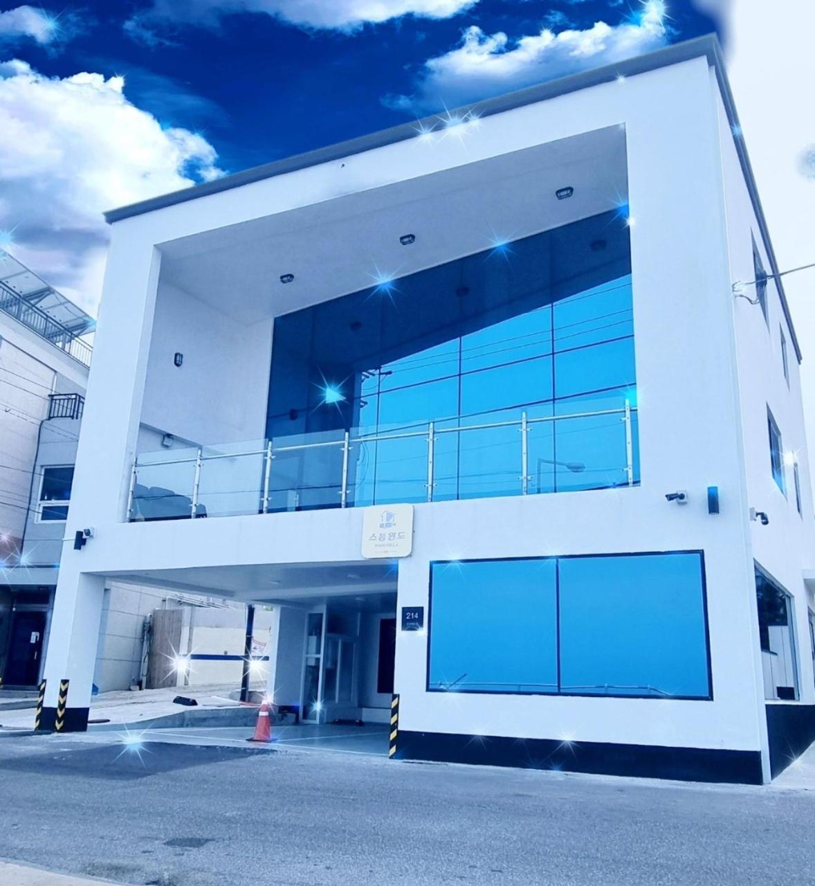 Storm Wind Poolvilla