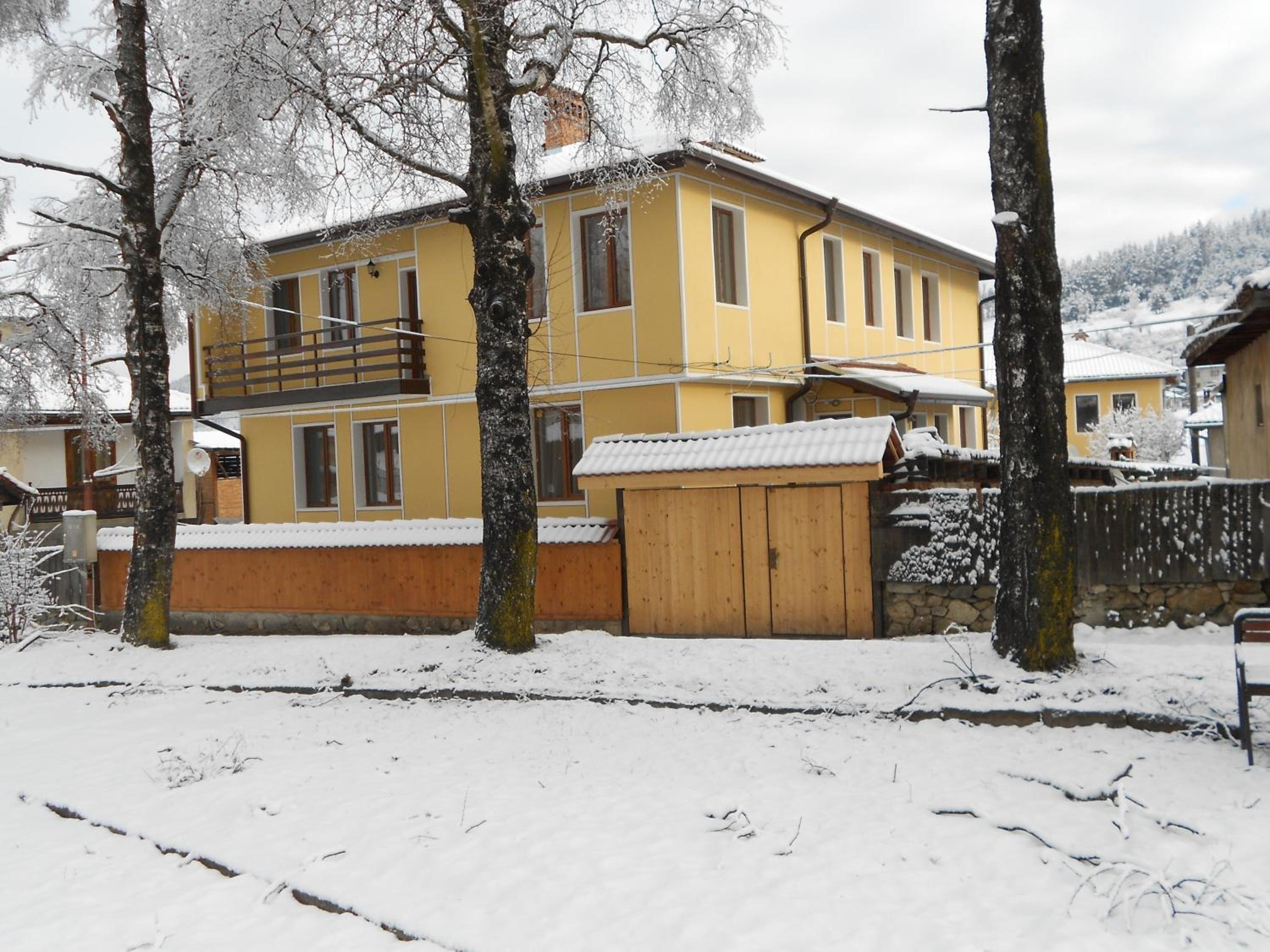 Guest House Tsenovi