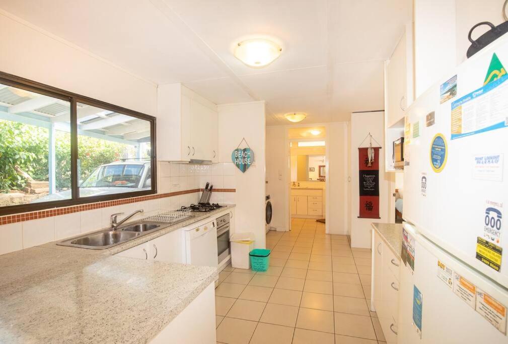 Allamanda Cottage - close to beach - pet friendly