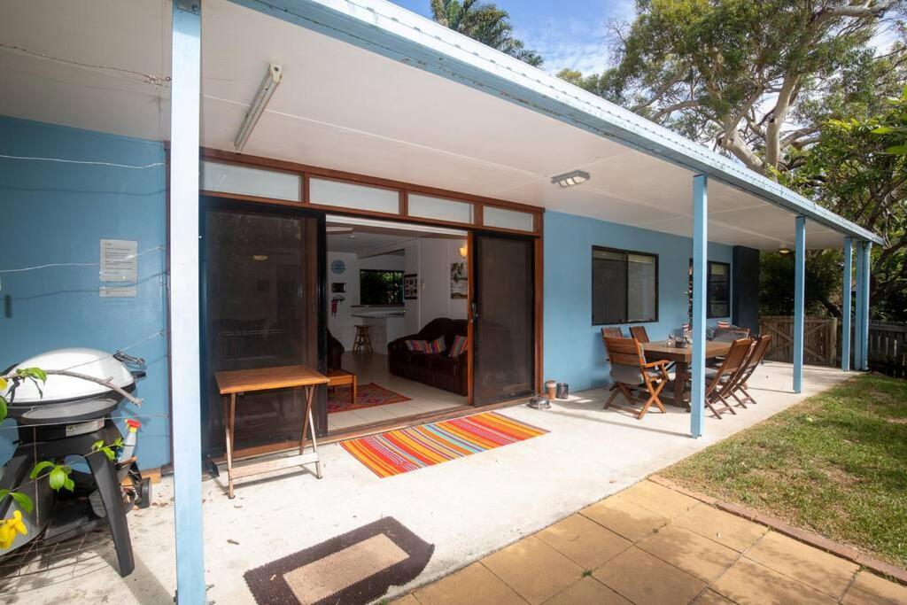 Allamanda Cottage - close to beach - pet friendly