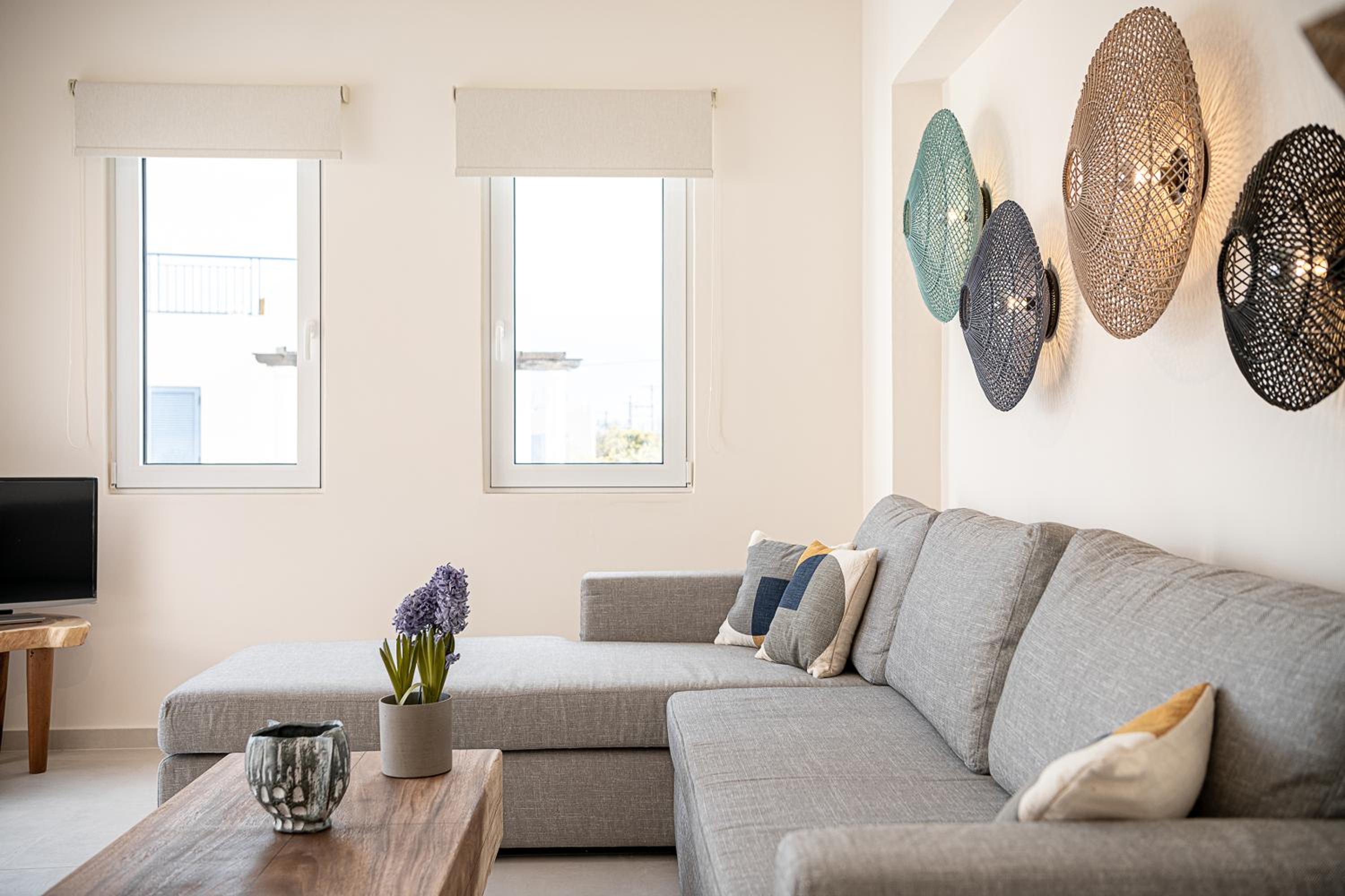 Calmaliving Seaside apartments with pool