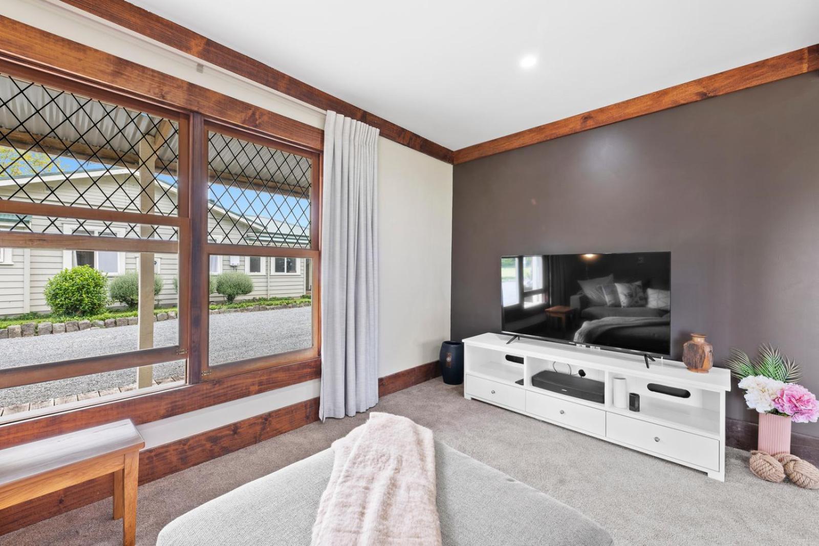 The Olde Store - Hunua Holiday Home view 4