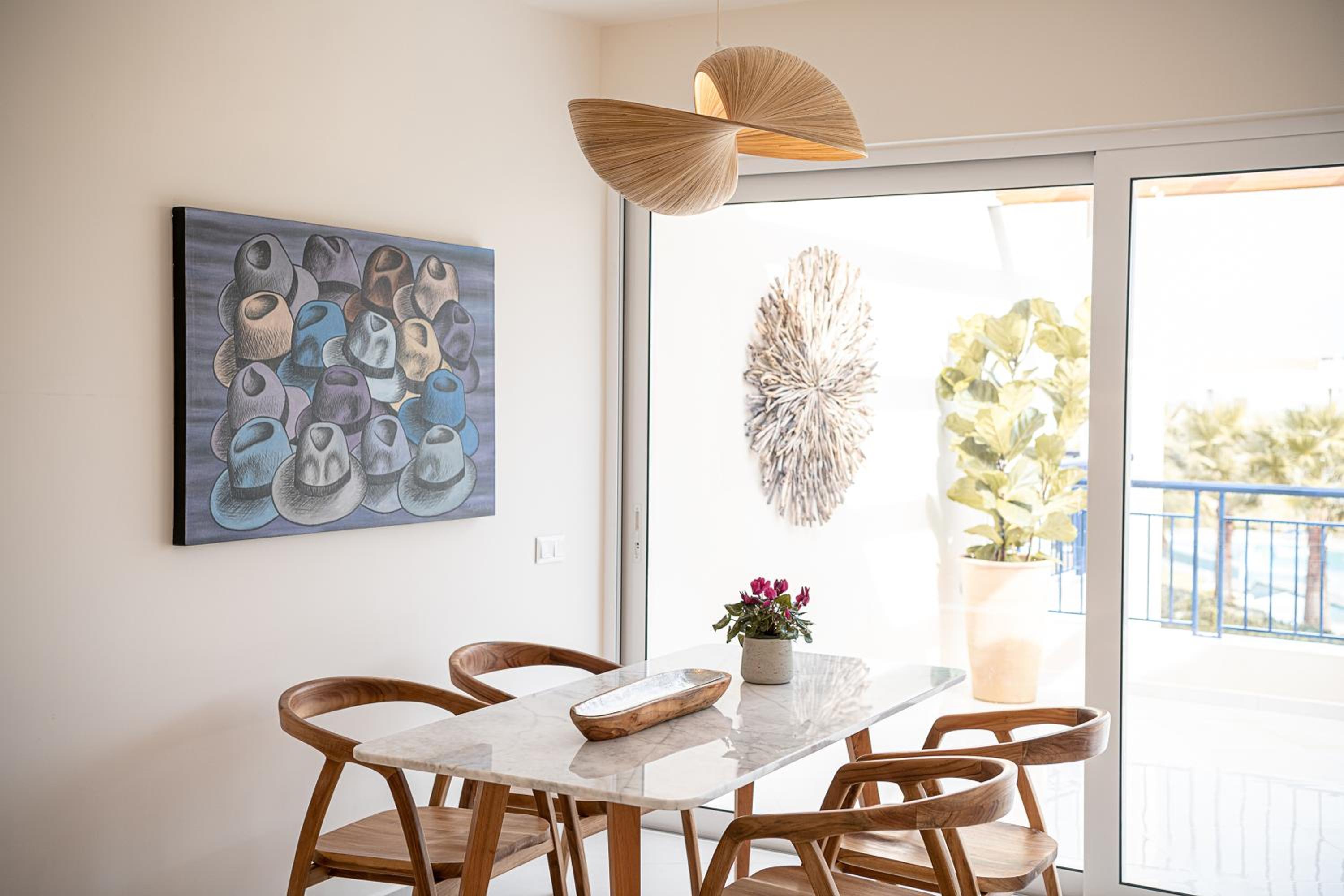 Calmaliving Seaside apartments with pool