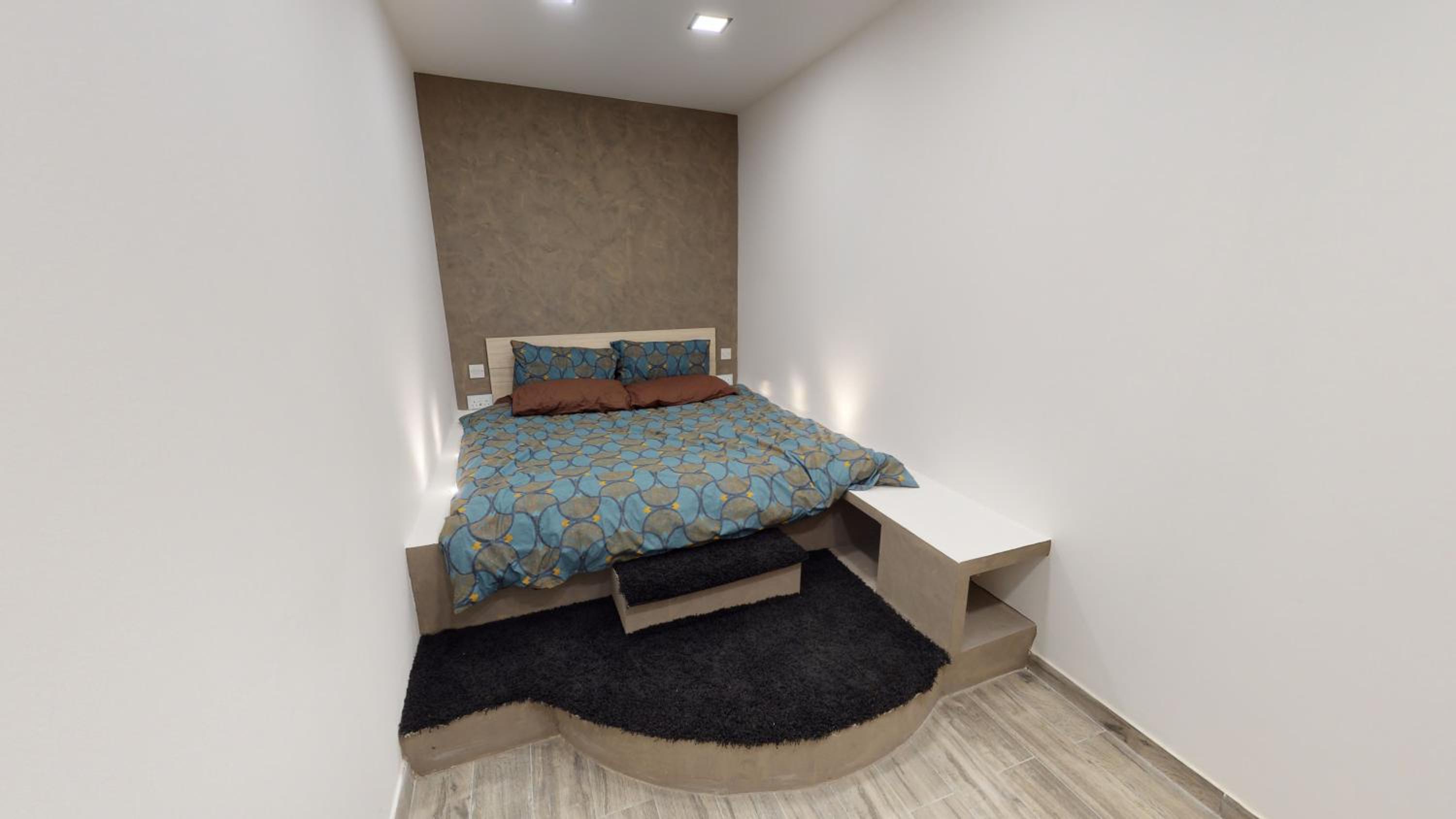 Central Valletta - 1 Bedroom maisonnette view 2