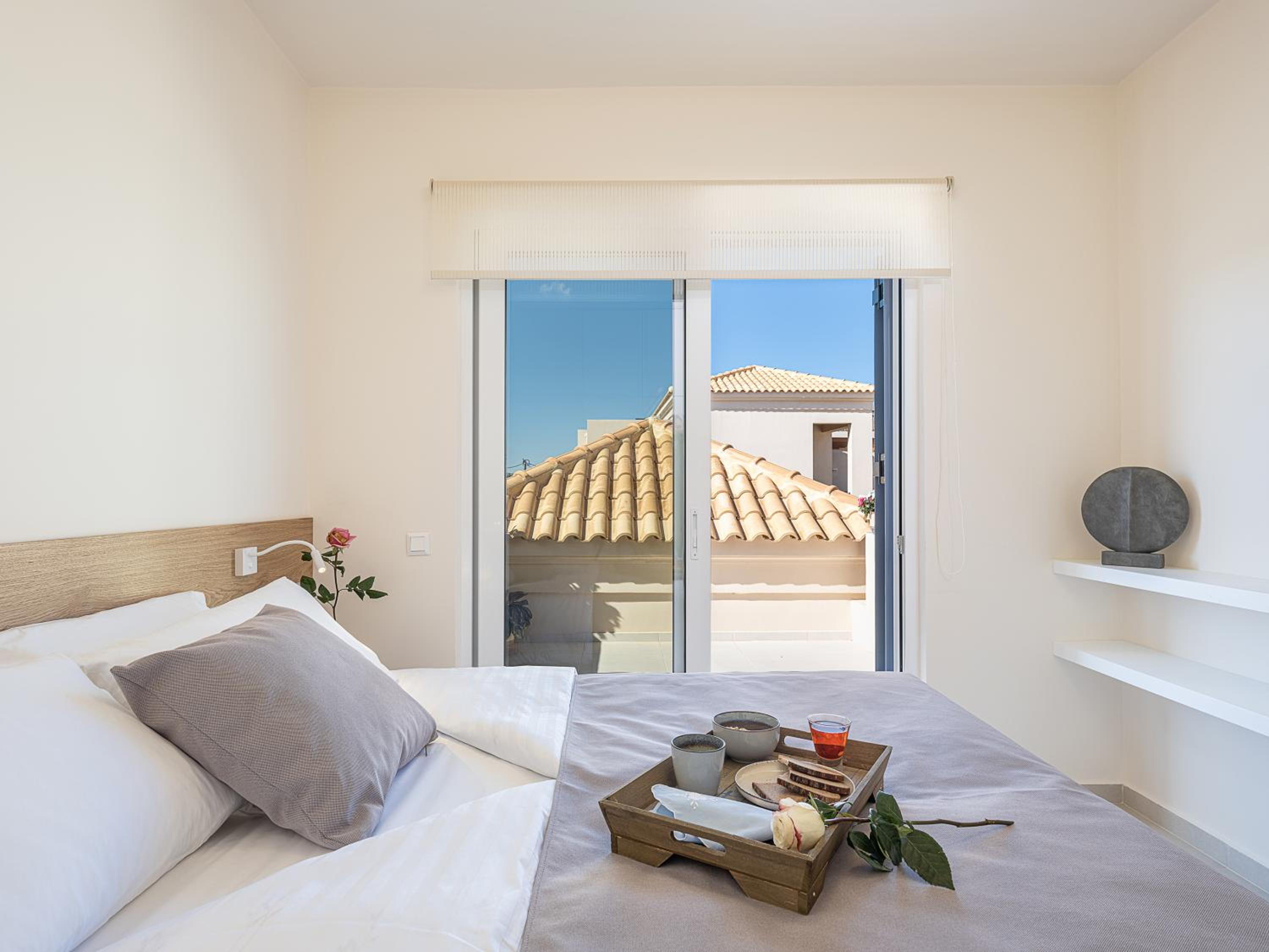 Calmaliving Seaside apartments with pool