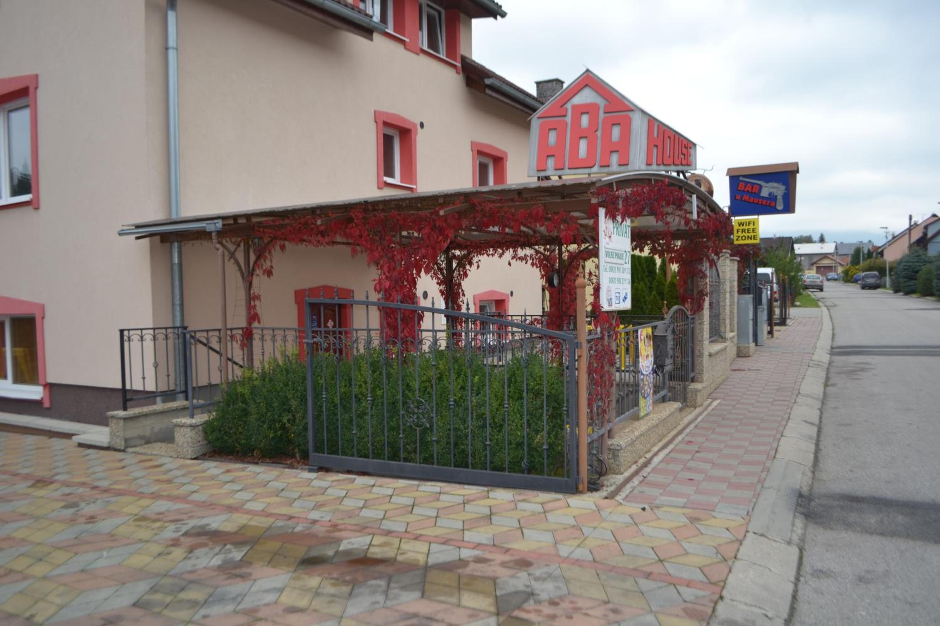 Photo 29