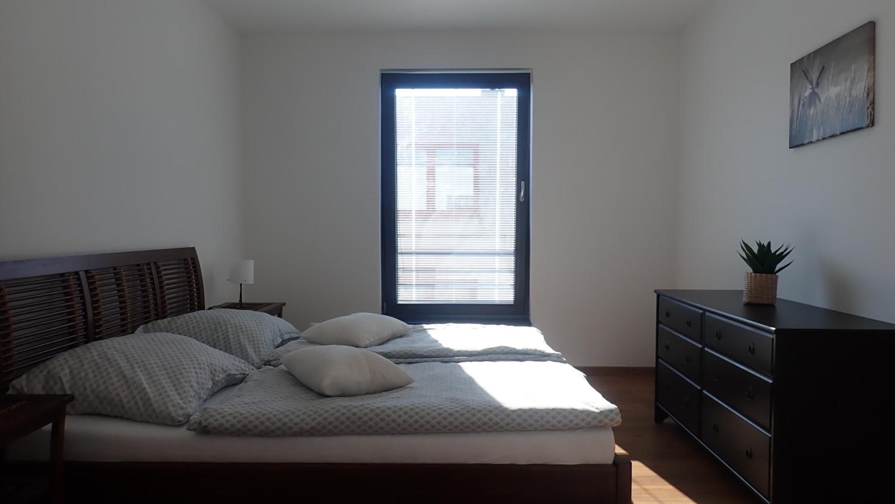 Apartments A + L