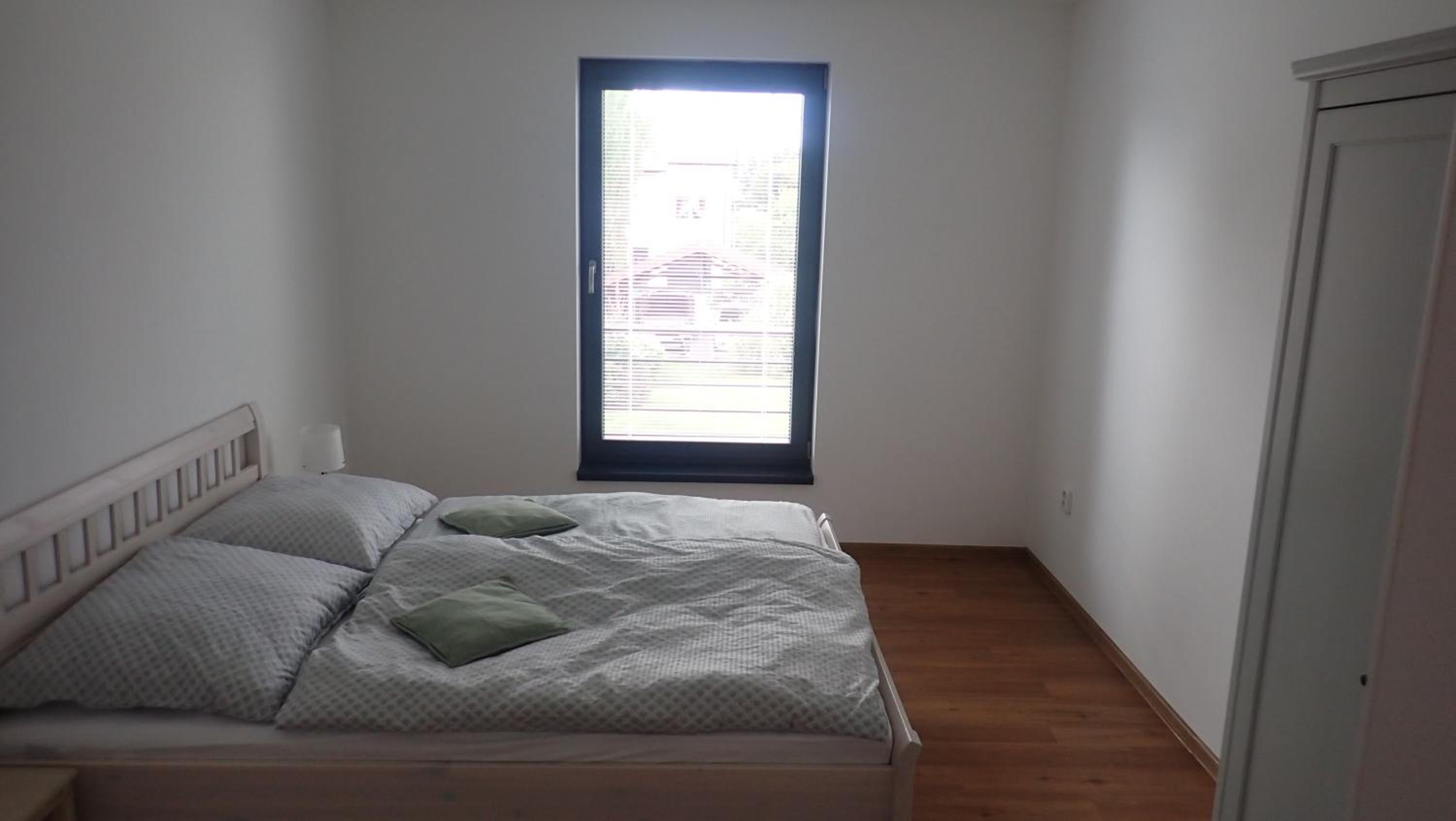 Apartments A + L