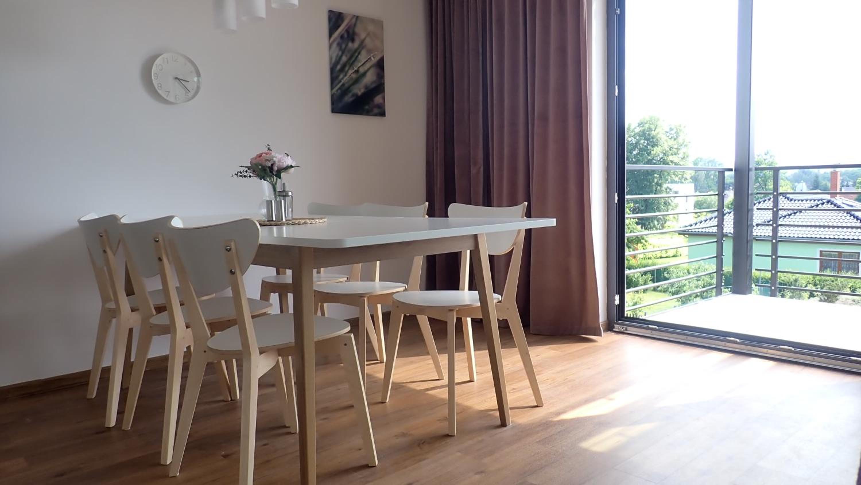 Apartments A + L