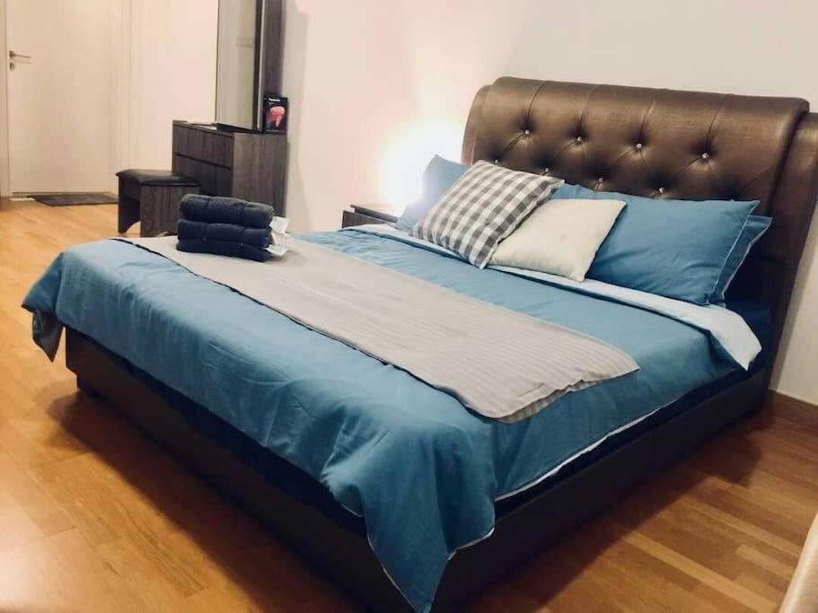 2 bedder Seaview condo with Wifi near Legoland for 6 pax photo 4