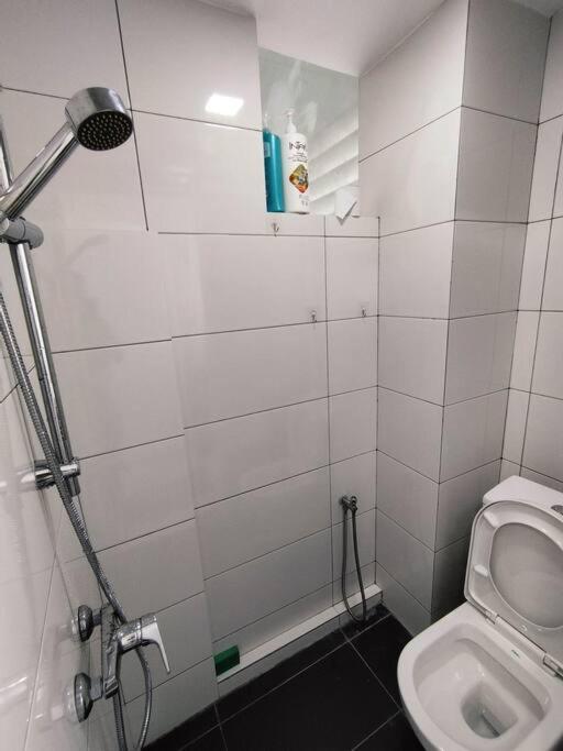 Sibu Q1 Homestay -3 Rooms 4 Beds photo 8