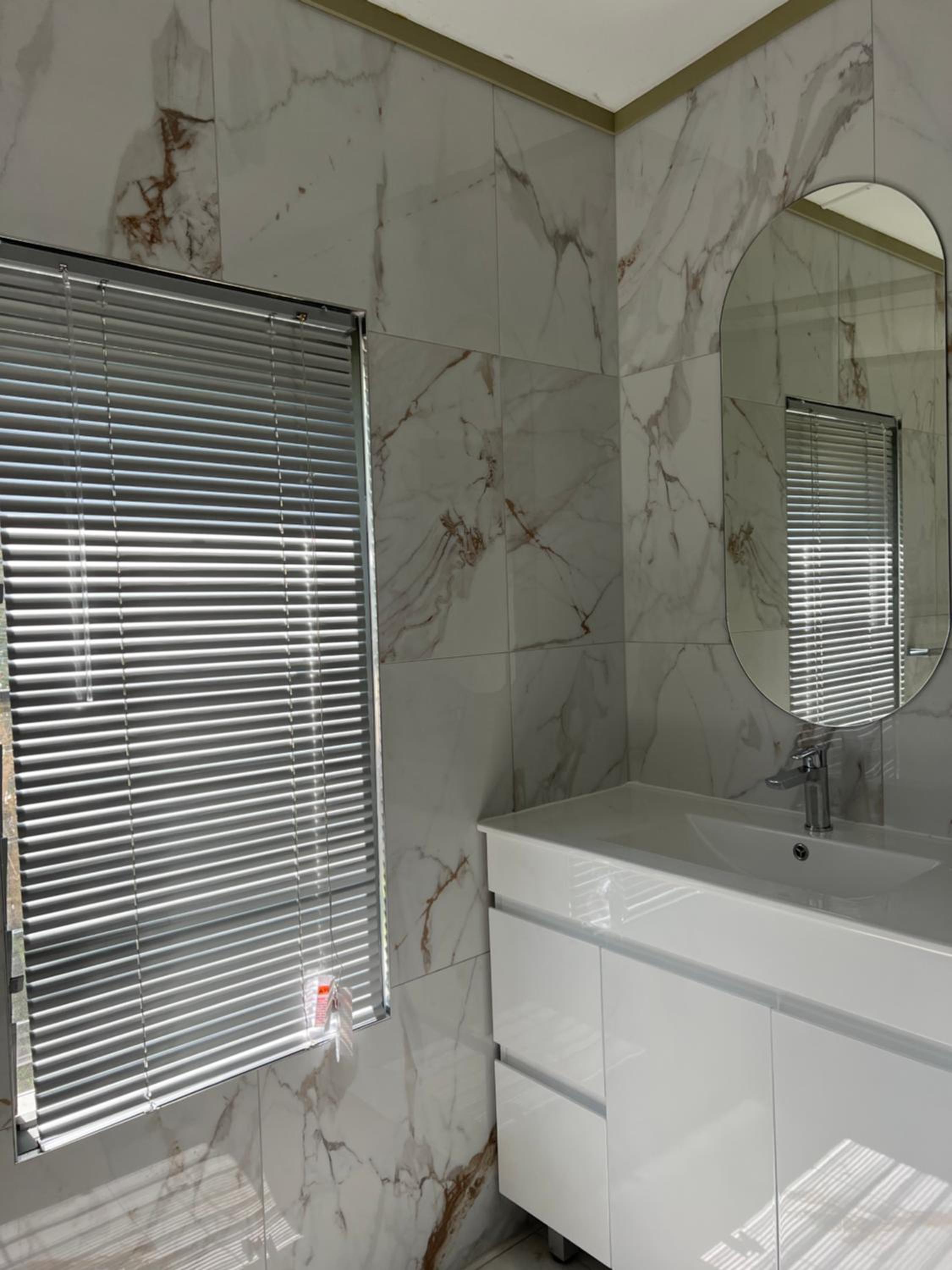 Modern Quiet Holiday 4 bedroom Home, Nelly Bay