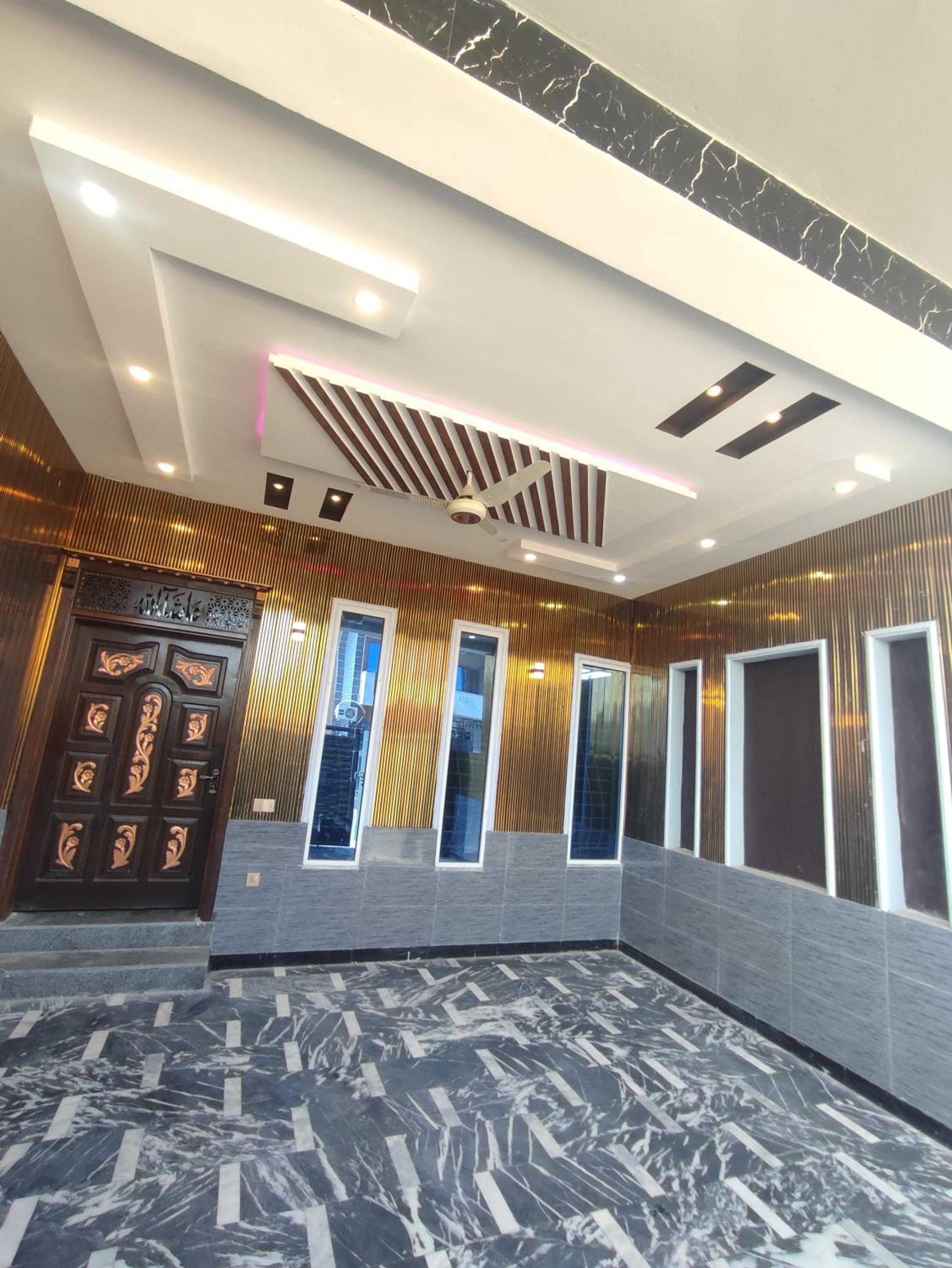 Lavish Residency Guest House Fasial Town view 4