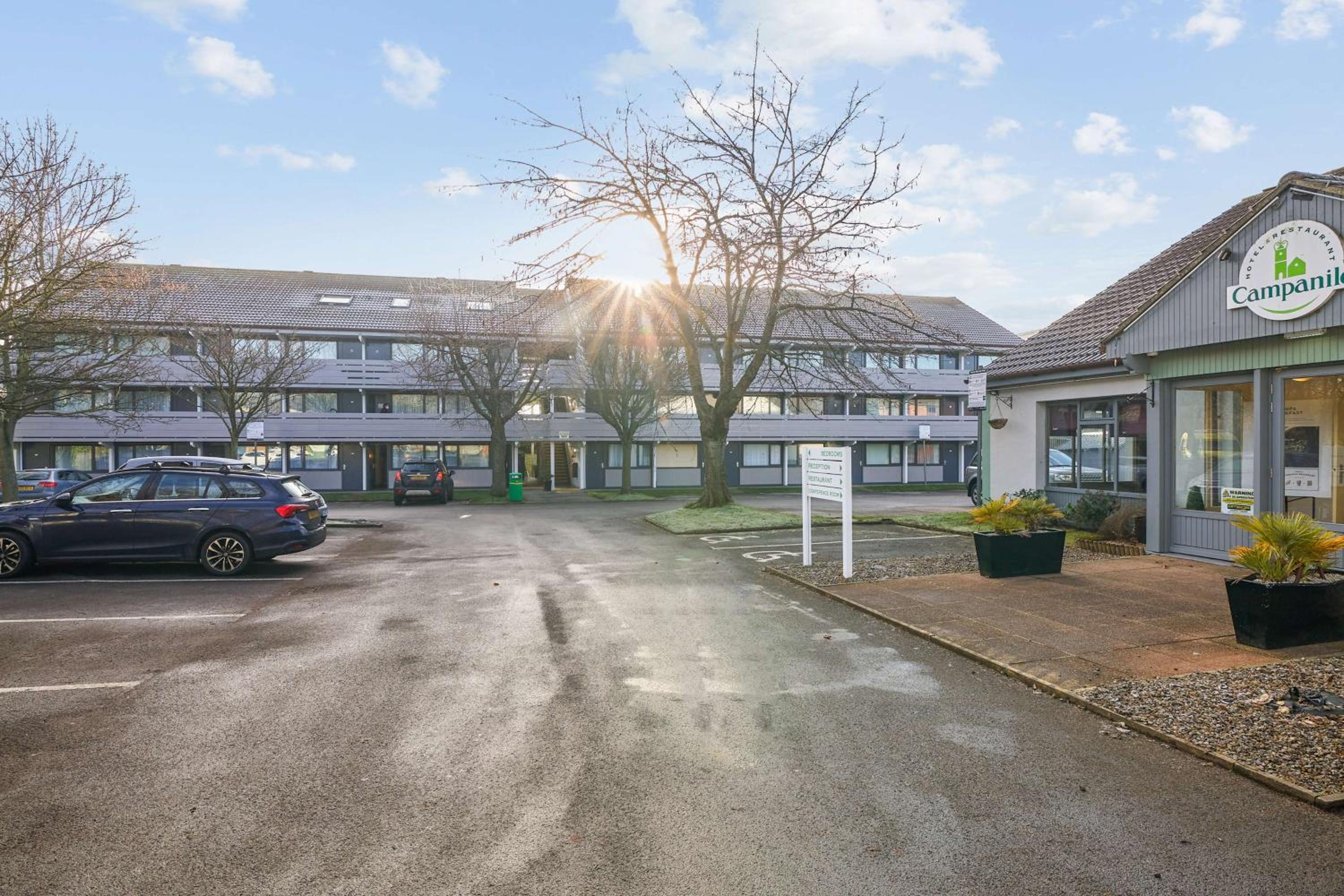 Hotel Campanile Hotel Wakefield - Image 1