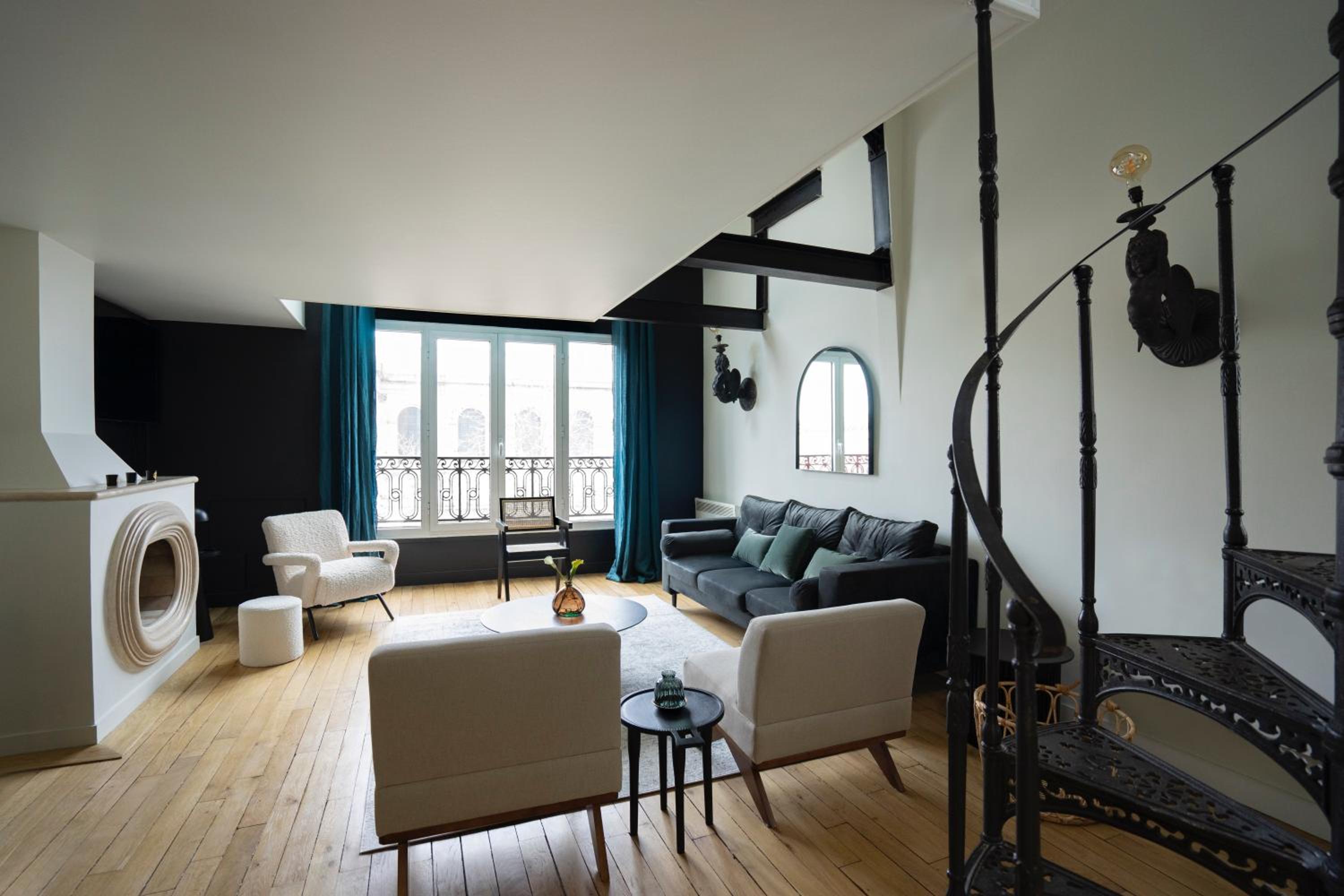Mithouard Apartments
