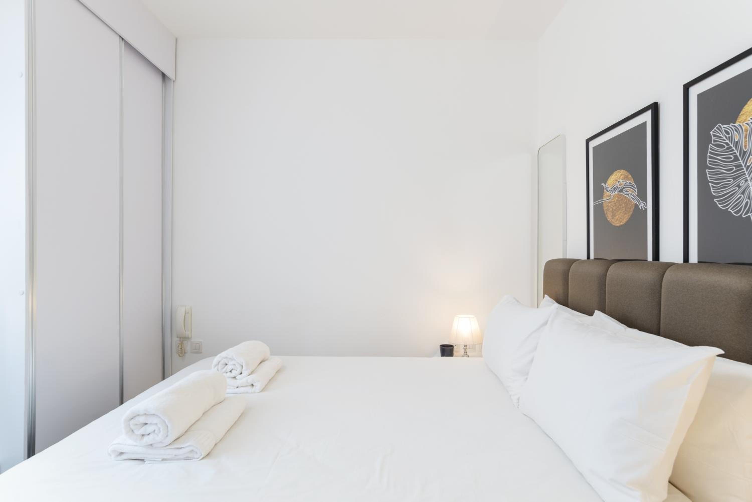 Mamad Quiet Apt & Terrace Near Beach By Feelhome