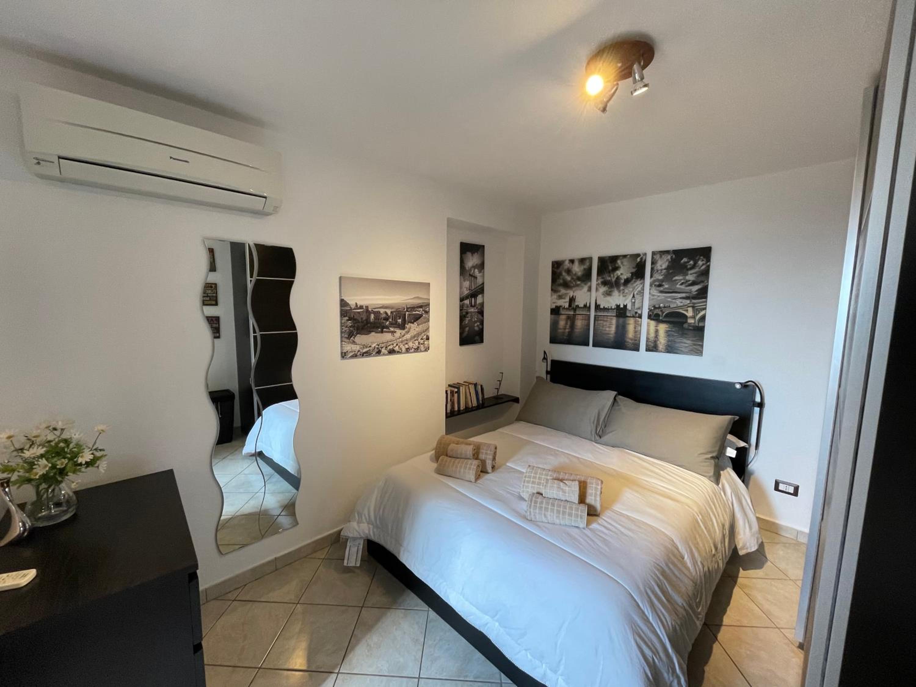 John Sea Suites