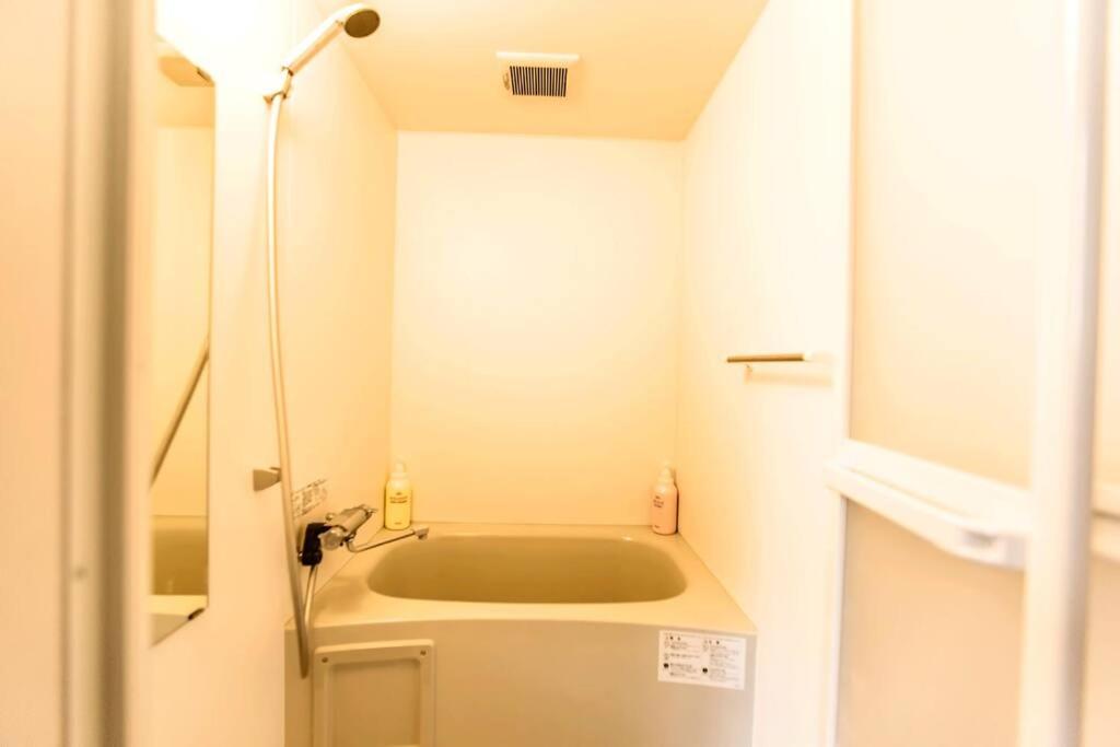 Osaka SENJU big Tatami house Max 16ppl direct to KIX airport