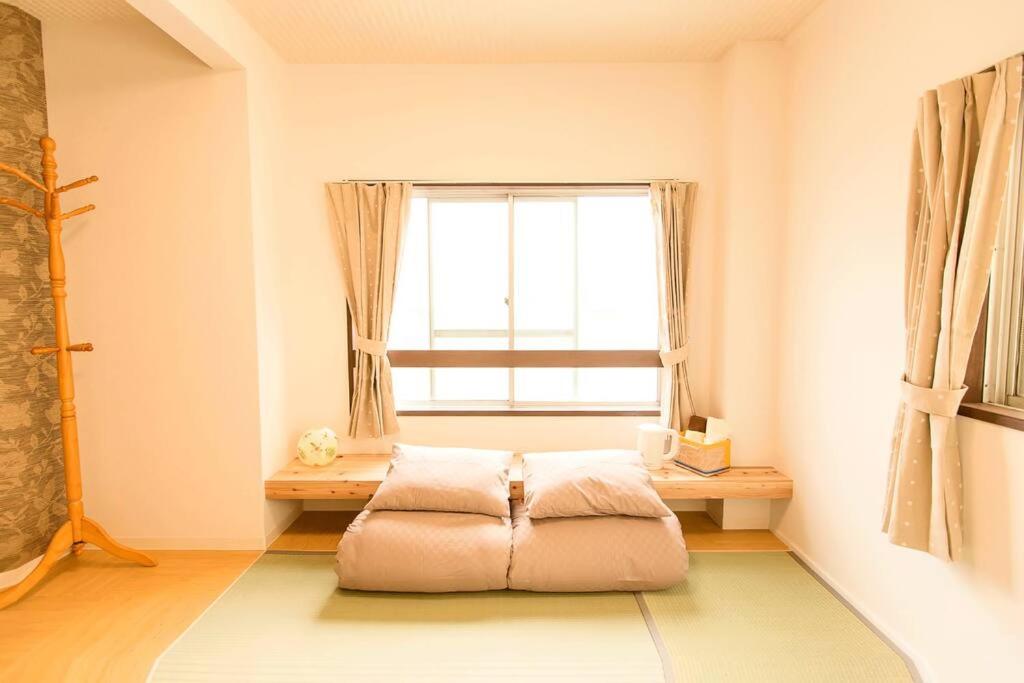 Osaka SENJU big Tatami house Max 16ppl direct to KIX airport