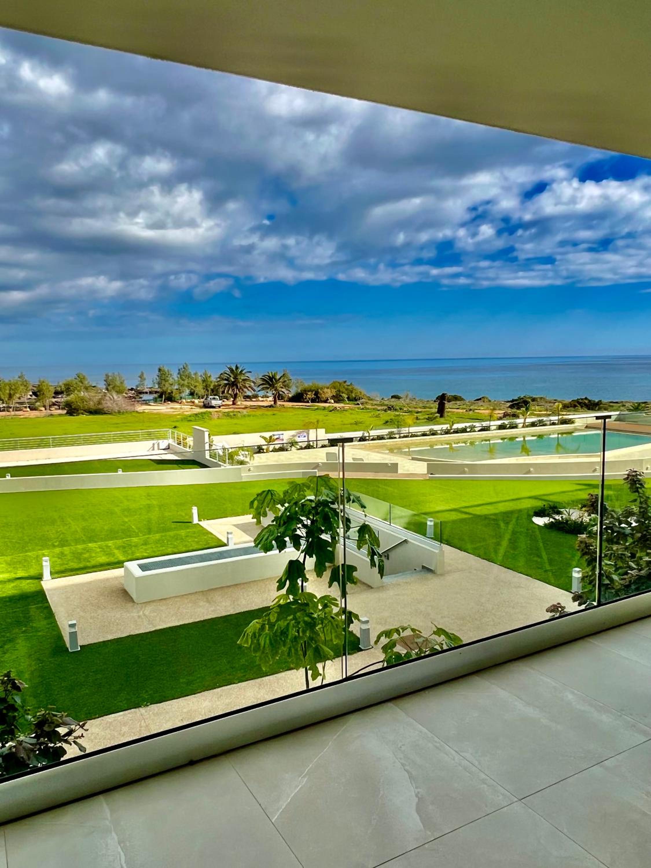 Emerald Suites