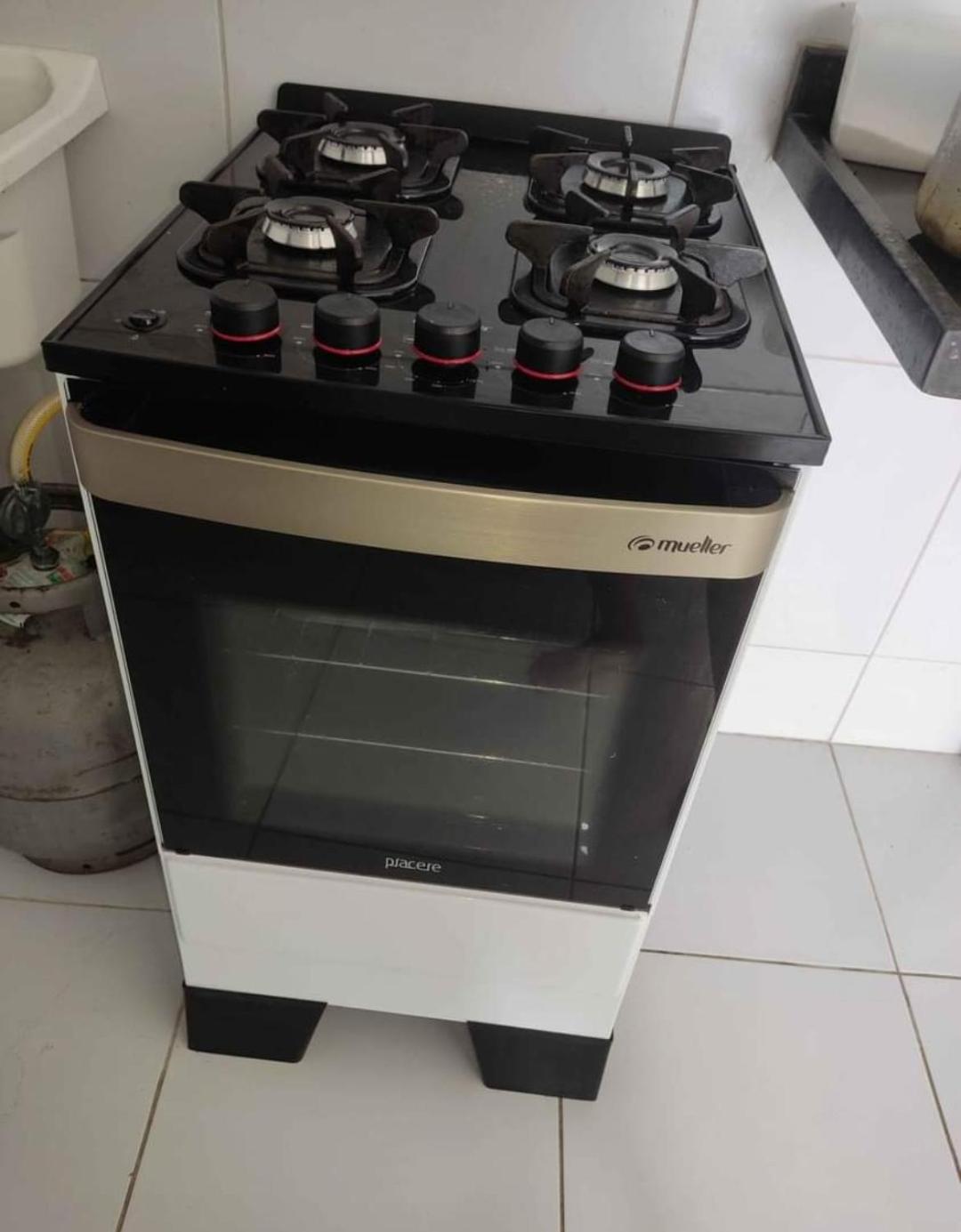 Apartamento com Mobília