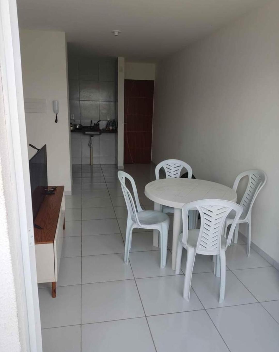 Apartamento com Mobília