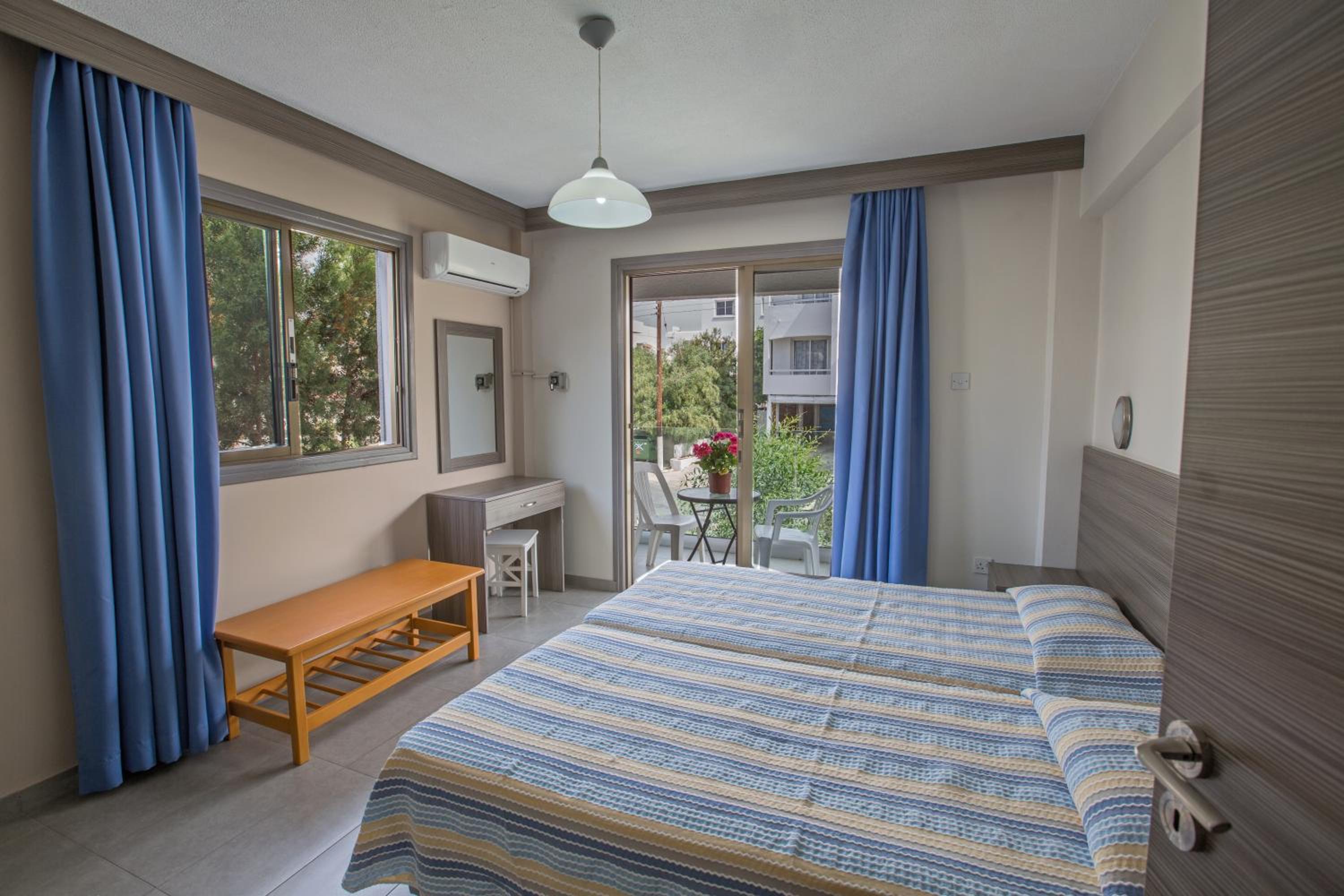 Ayia Napa Holiday Apartment So4