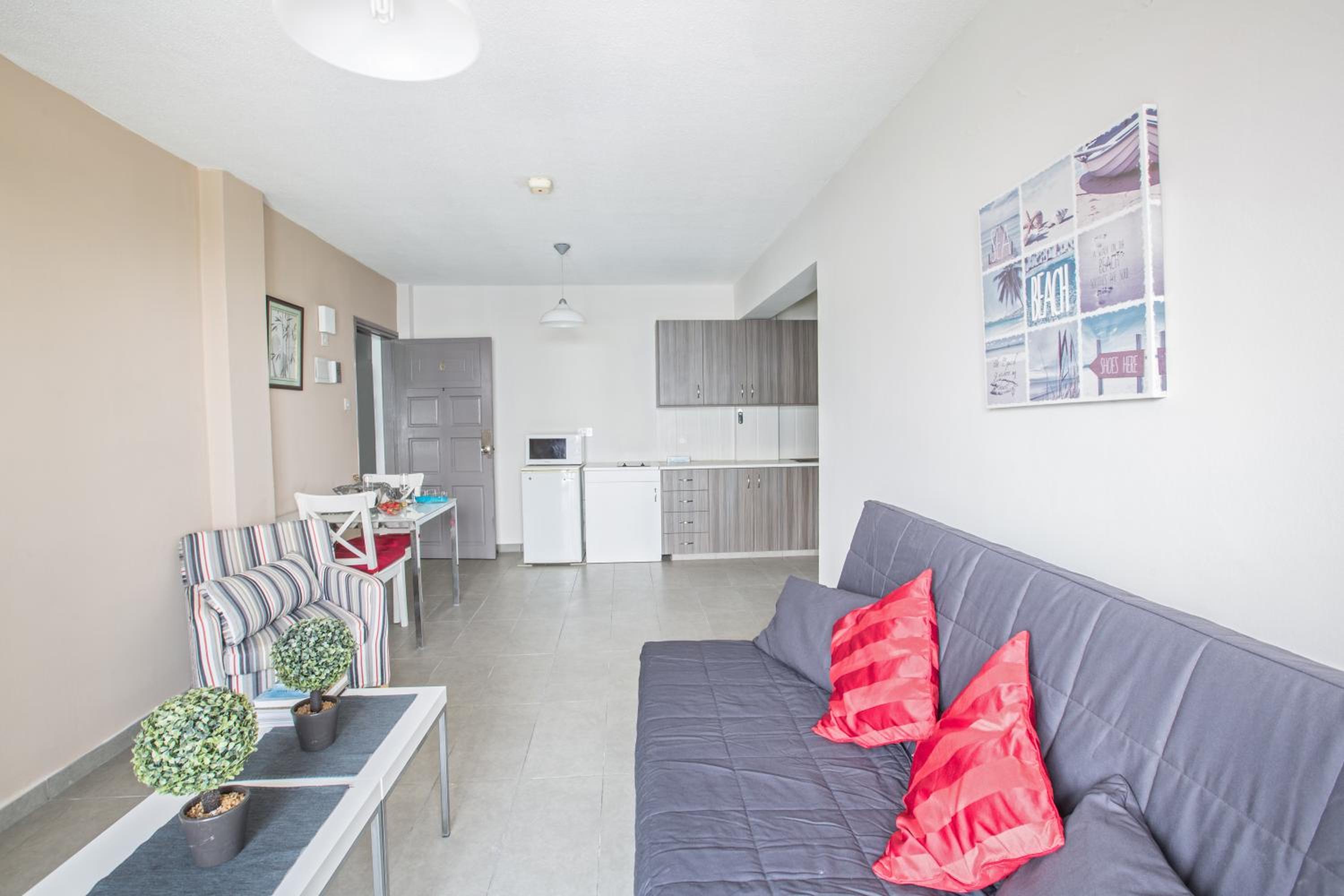 Ayia Napa Holiday Apartment So4