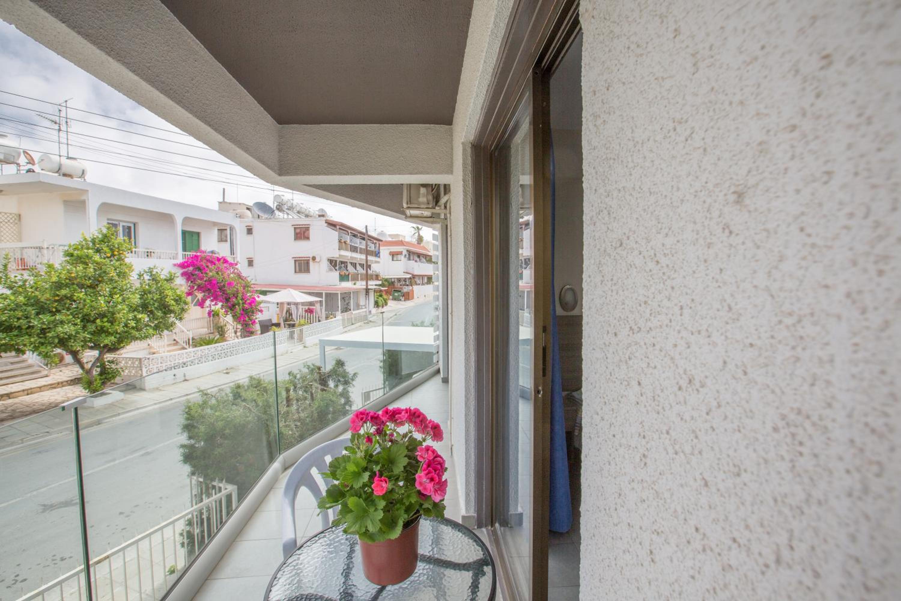 Ayia Napa Holiday Apartment So4