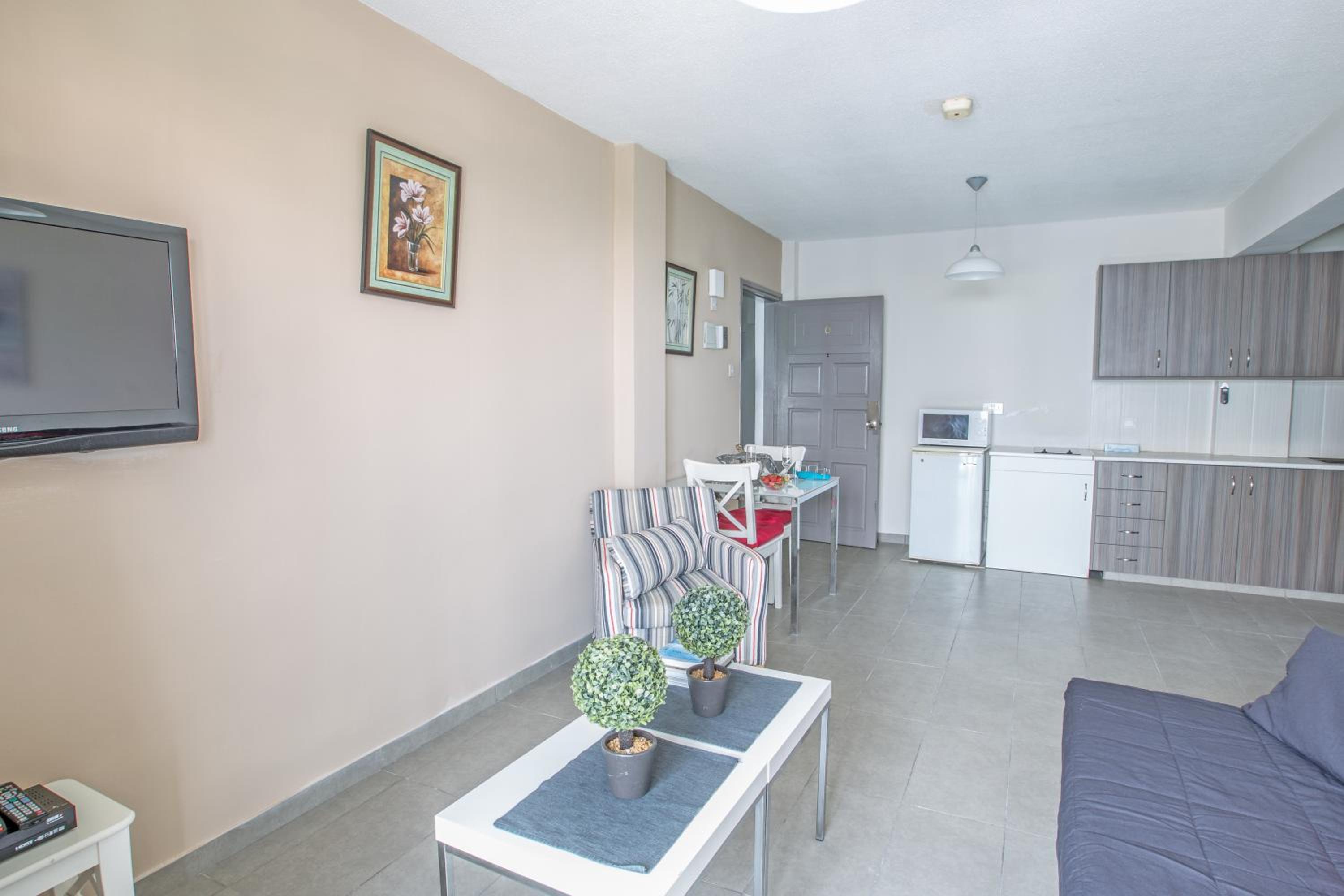Ayia Napa Holiday Apartment So4