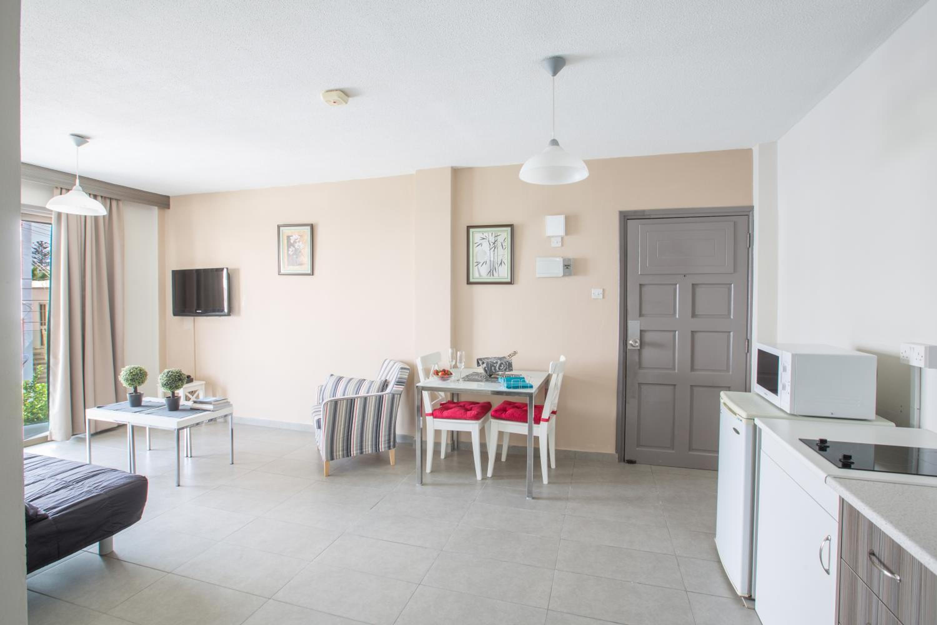 Ayia Napa Holiday Apartment So9