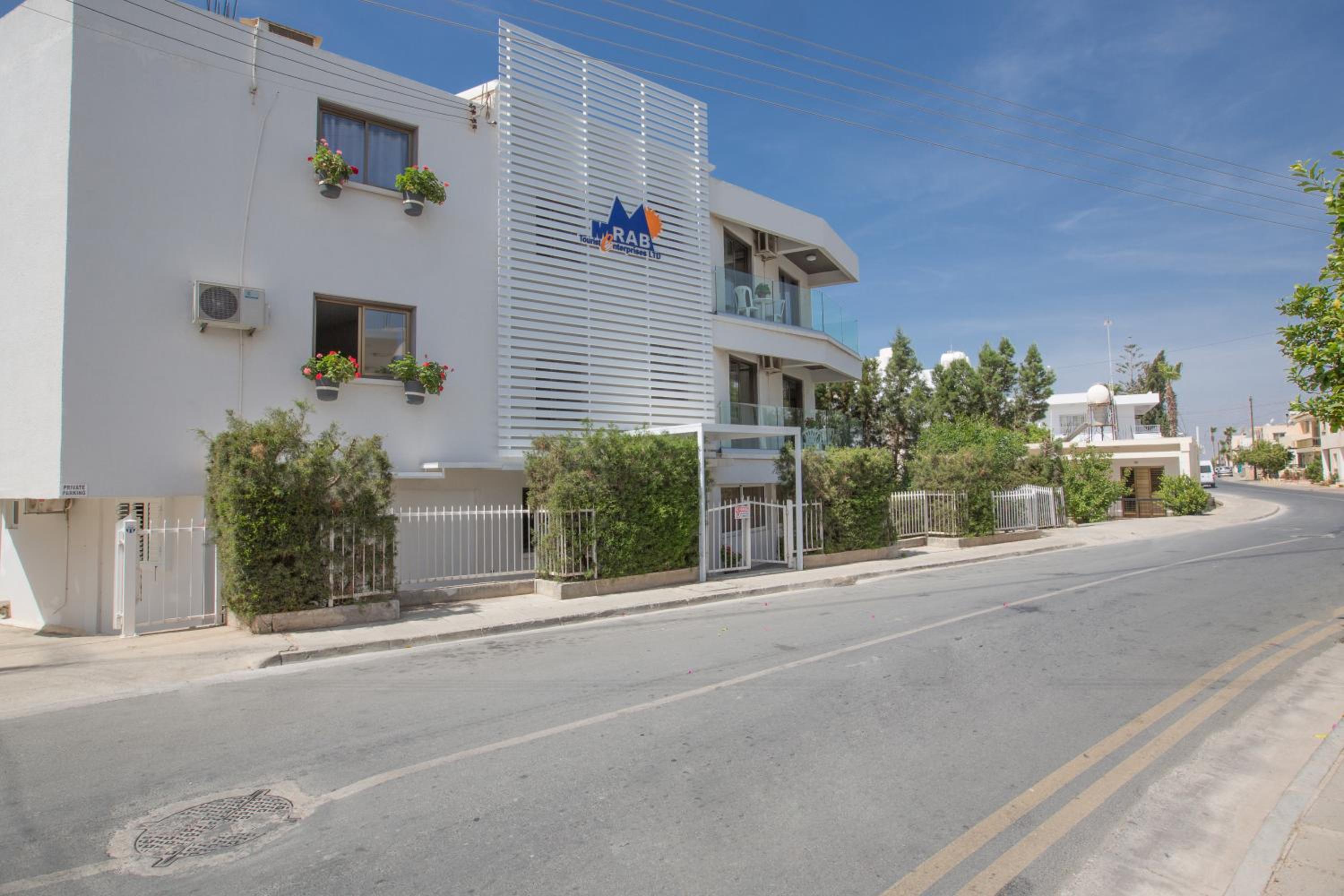 Ayia Napa Holiday Apartment So9