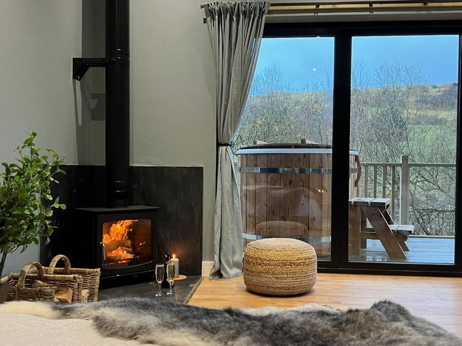 Luxury Lodge In The Treetops view 3