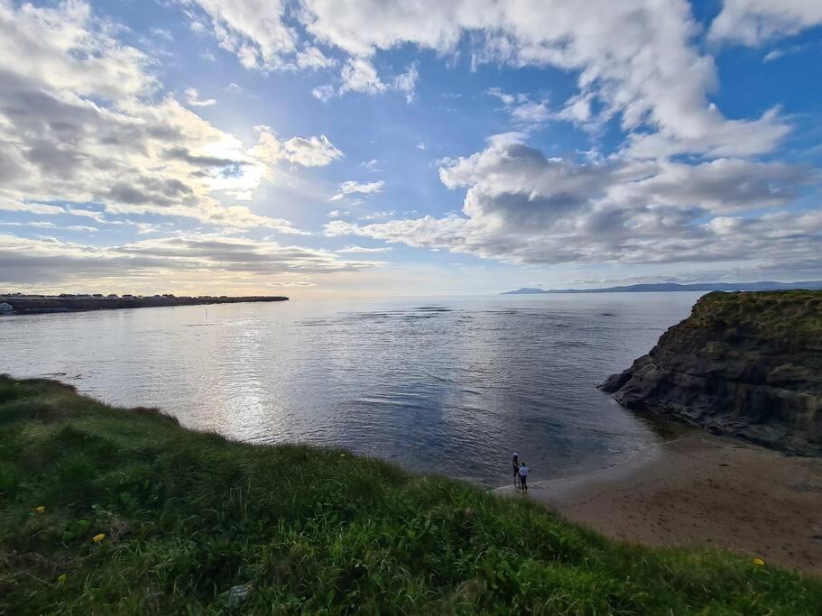 Bundoran Seaside Stays House - WiFi, large spacious home view 5