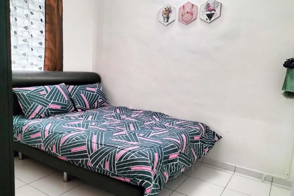 IRIS 55 Corner Lot House Malay Only With Wi-Fi