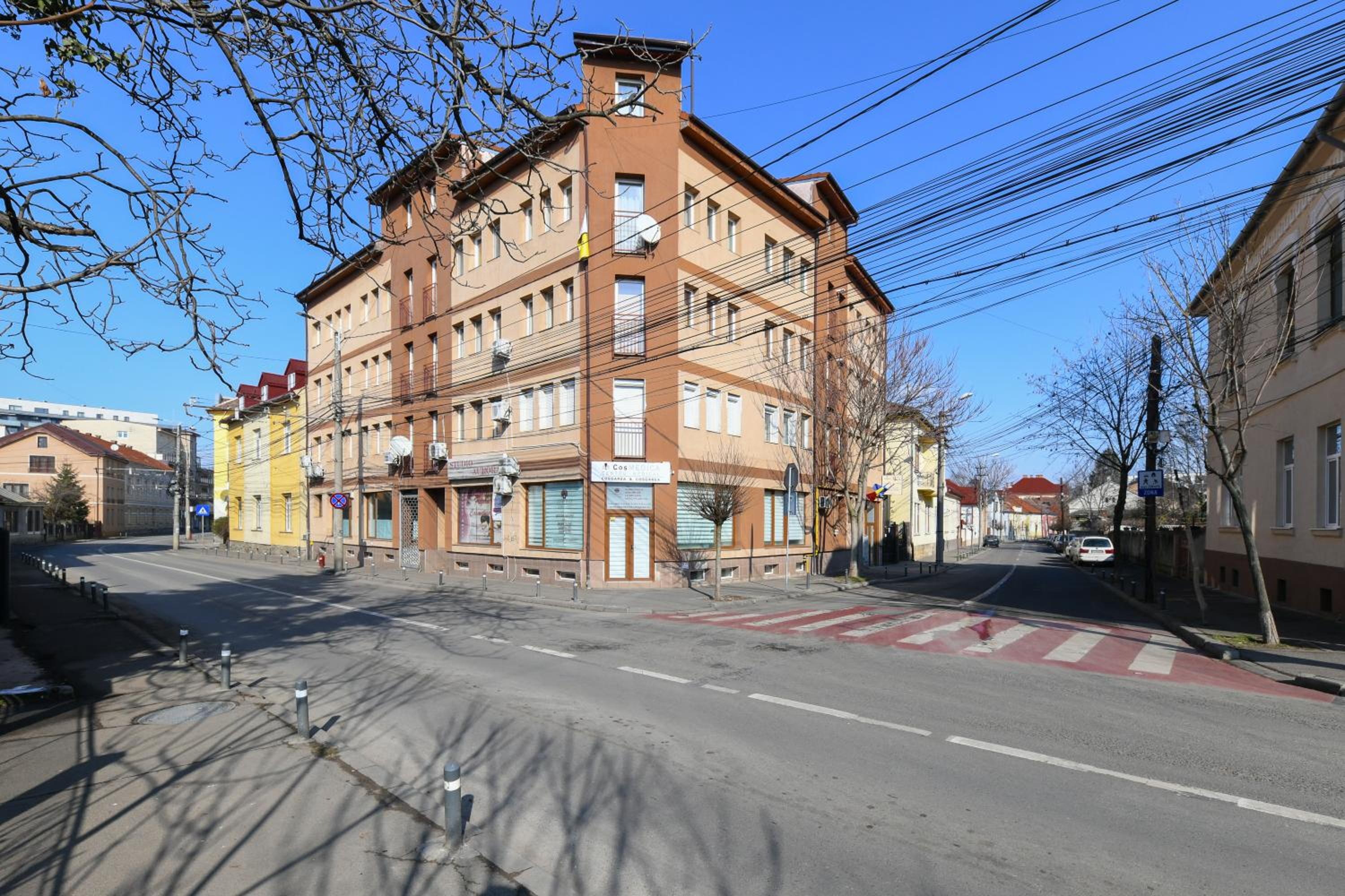 Hotel Charming 2 Bedroom Apartment - Image 1