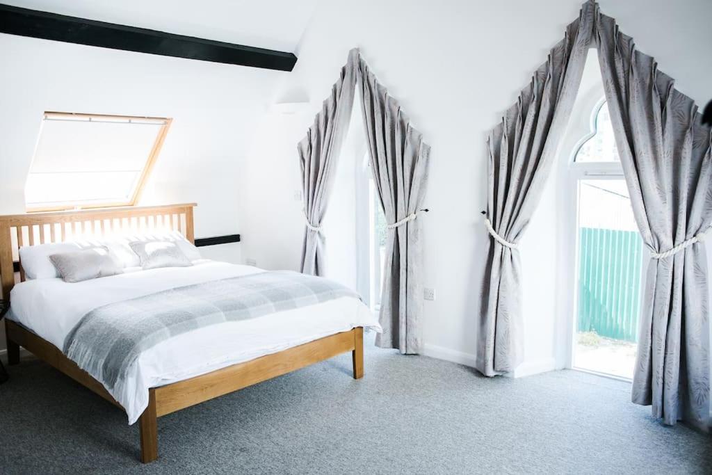 Beautiful House City Conversion, FREE PARKING view 2
