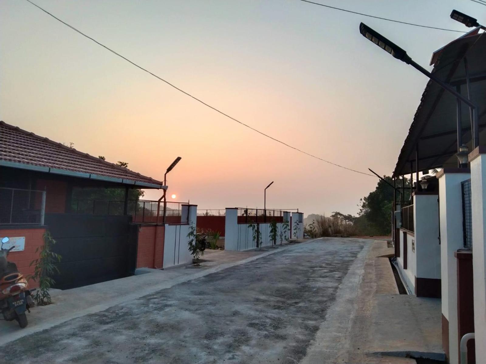 UDUPI HOMESTAY - Sunrise Home view 3