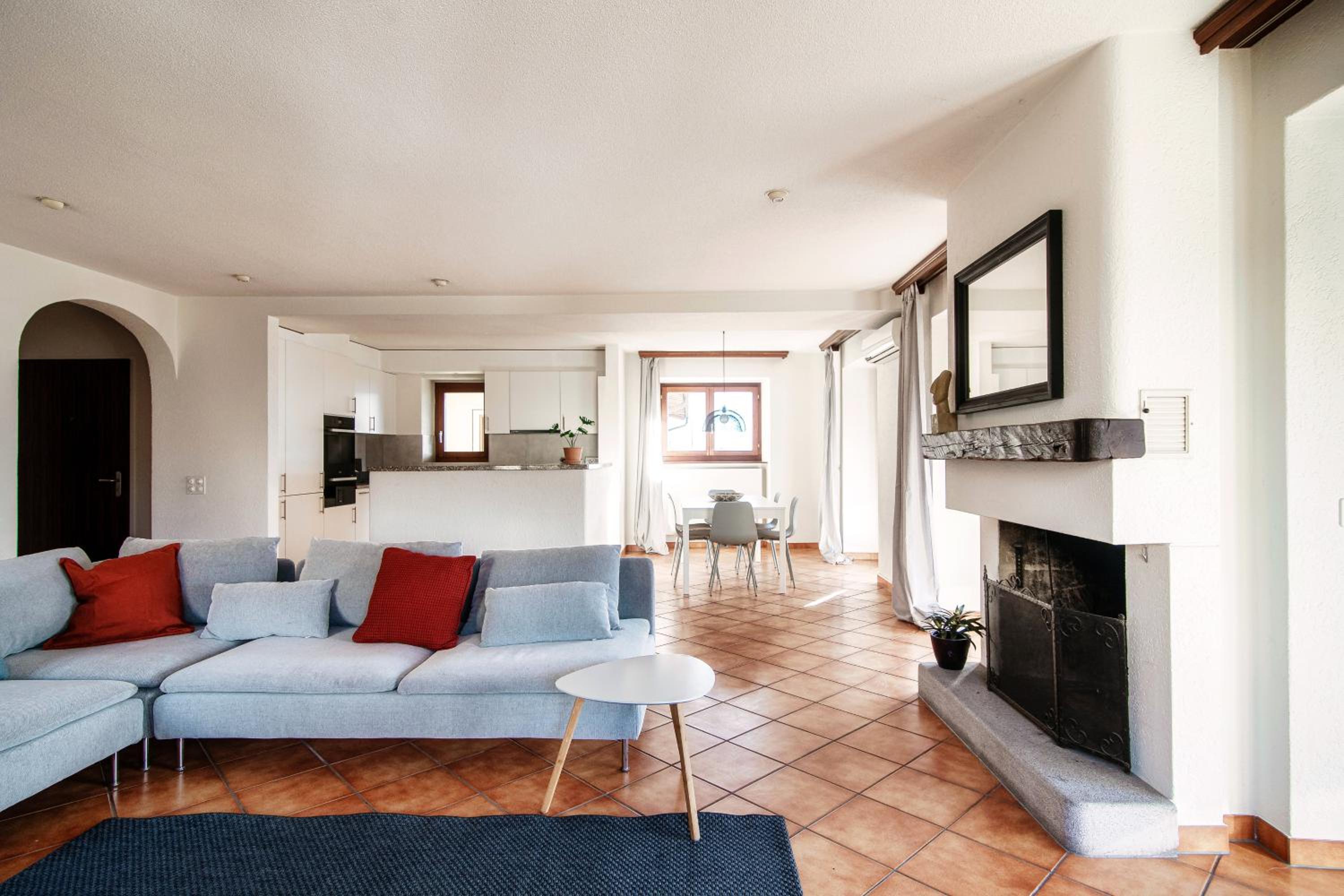 Lilia Apartment by Quokka 360 - large flat with panoramic view of Locarno