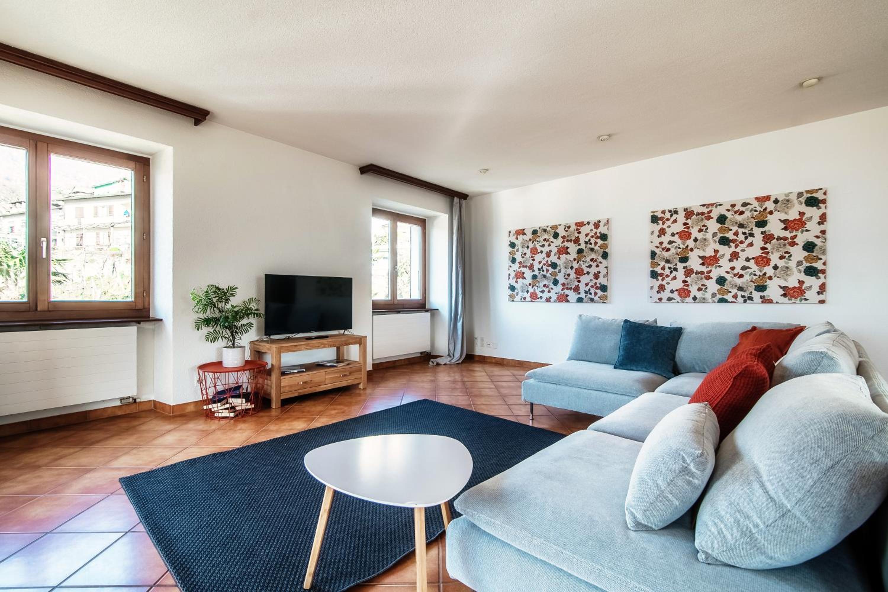 Lilia Apartment by Quokka 360 - large flat with panoramic view of Locarno