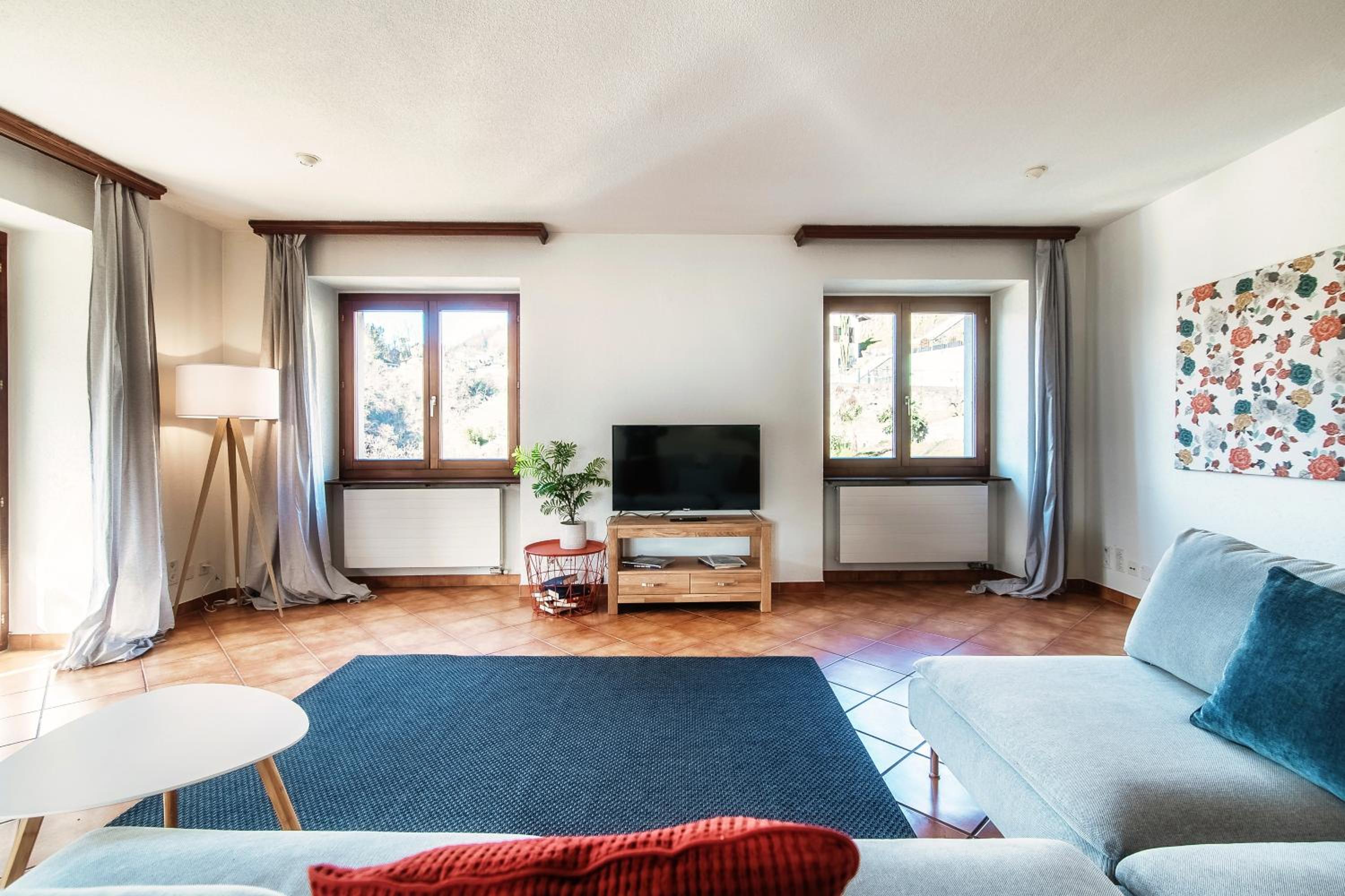 Lilia Apartment by Quokka 360 - large flat with panoramic view of Locarno