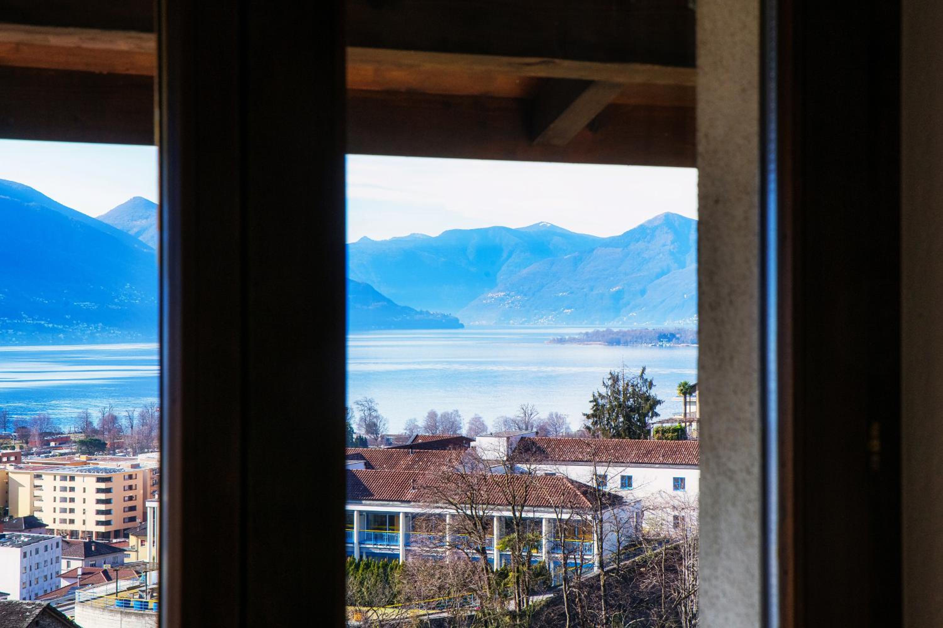 Lilia Apartment by Quokka 360 - large flat with panoramic view of Locarno