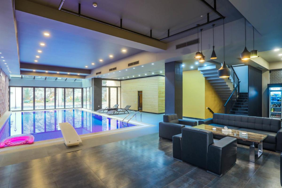 indoor pool