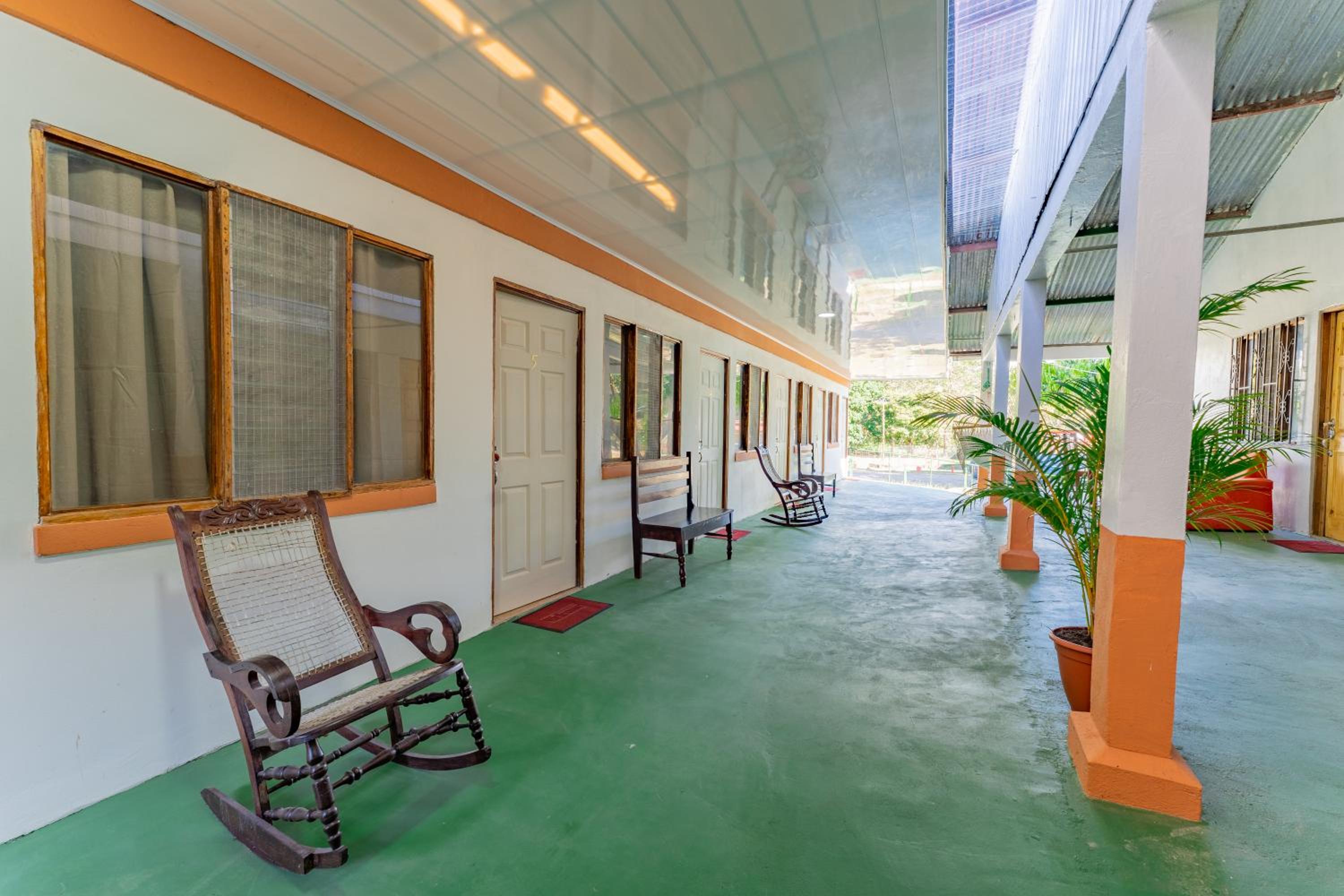 Hotel El Cocobolo Food&Rest Room 3 B&B WiFi AC Pkg Free Swimmingpool