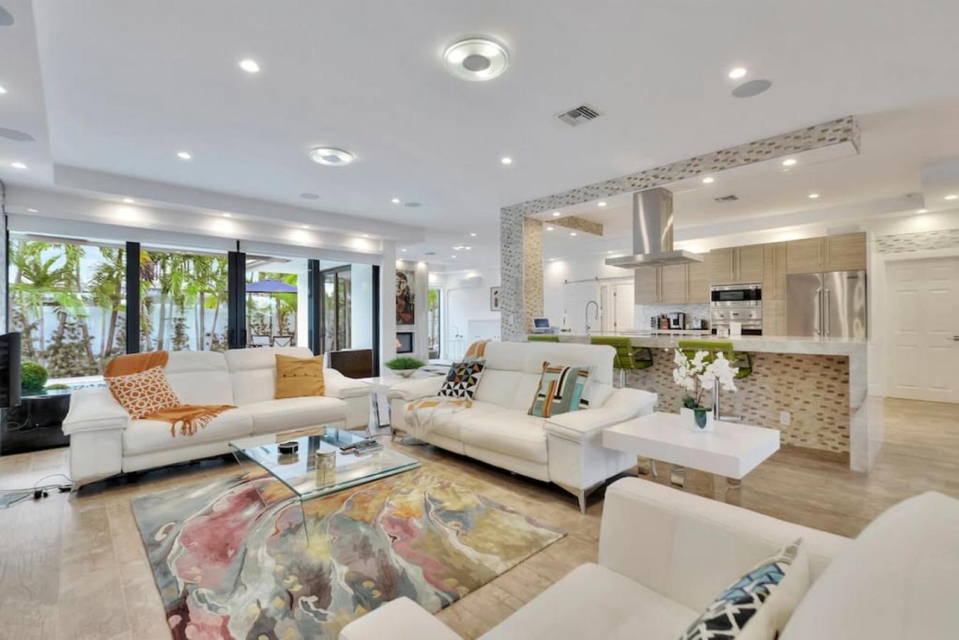 Lynoras Luxe Estate 3 bedroom 3 bath with Modern Design and Heated Pool view 2