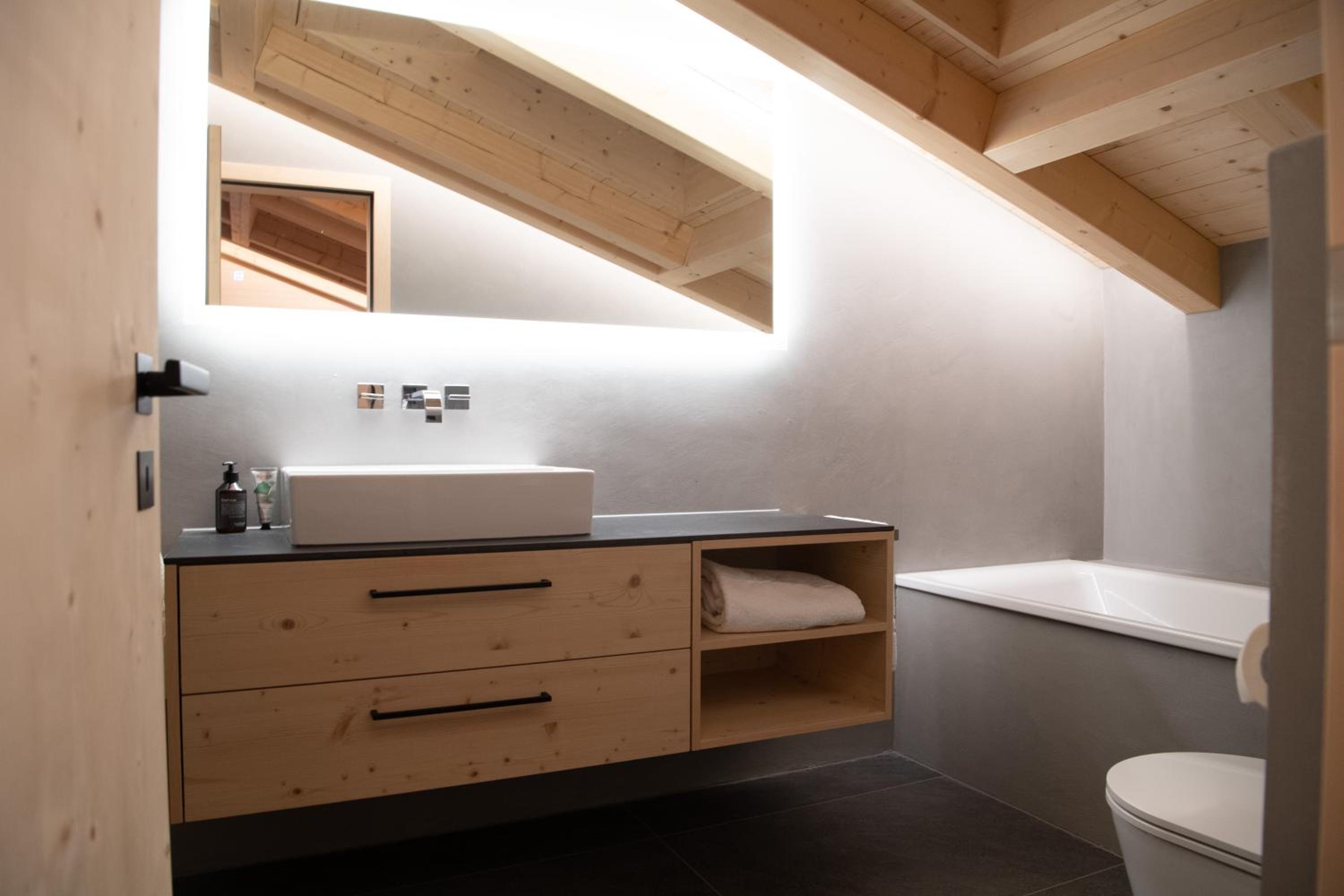 Chalet mit Kino und Jacuzzi in Gsteig b. Gstaad