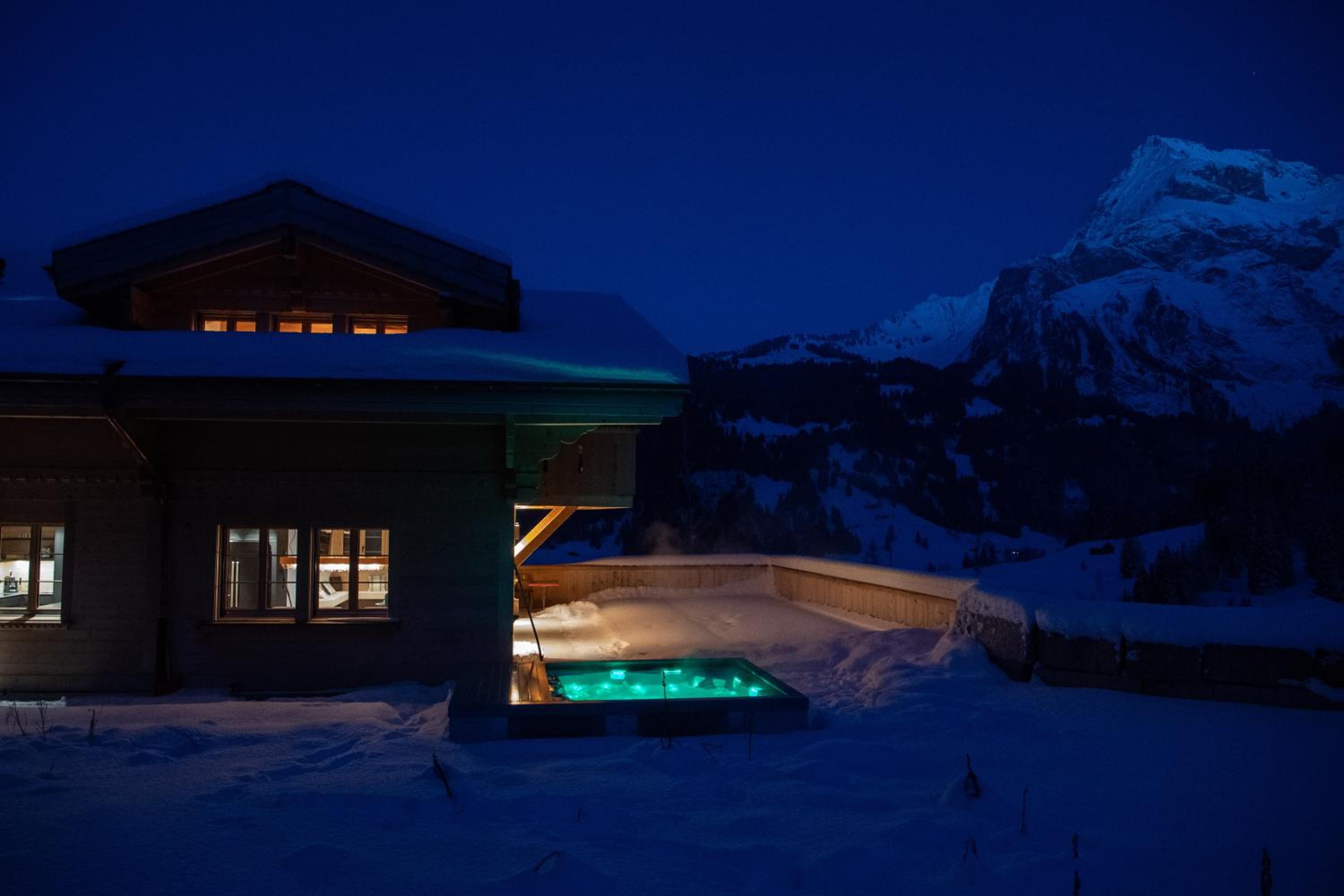 Chalet mit Kino und Jacuzzi in Gsteig b. Gstaad