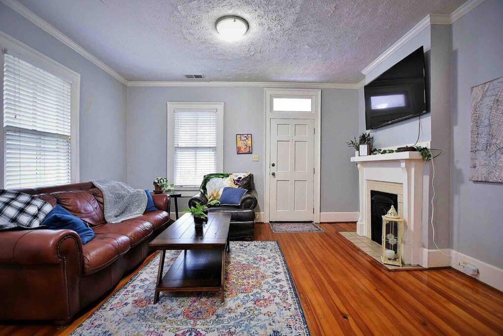 Charming and cozy home by a Historic District