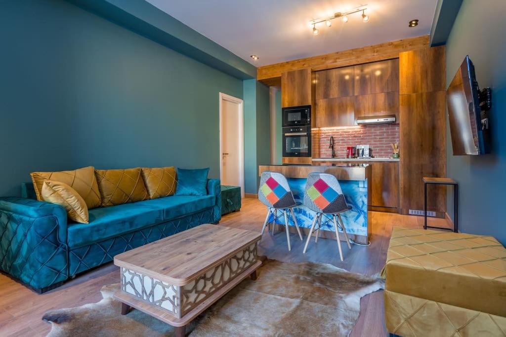 Funky 2 Bedroom Flat in Alpic view 5